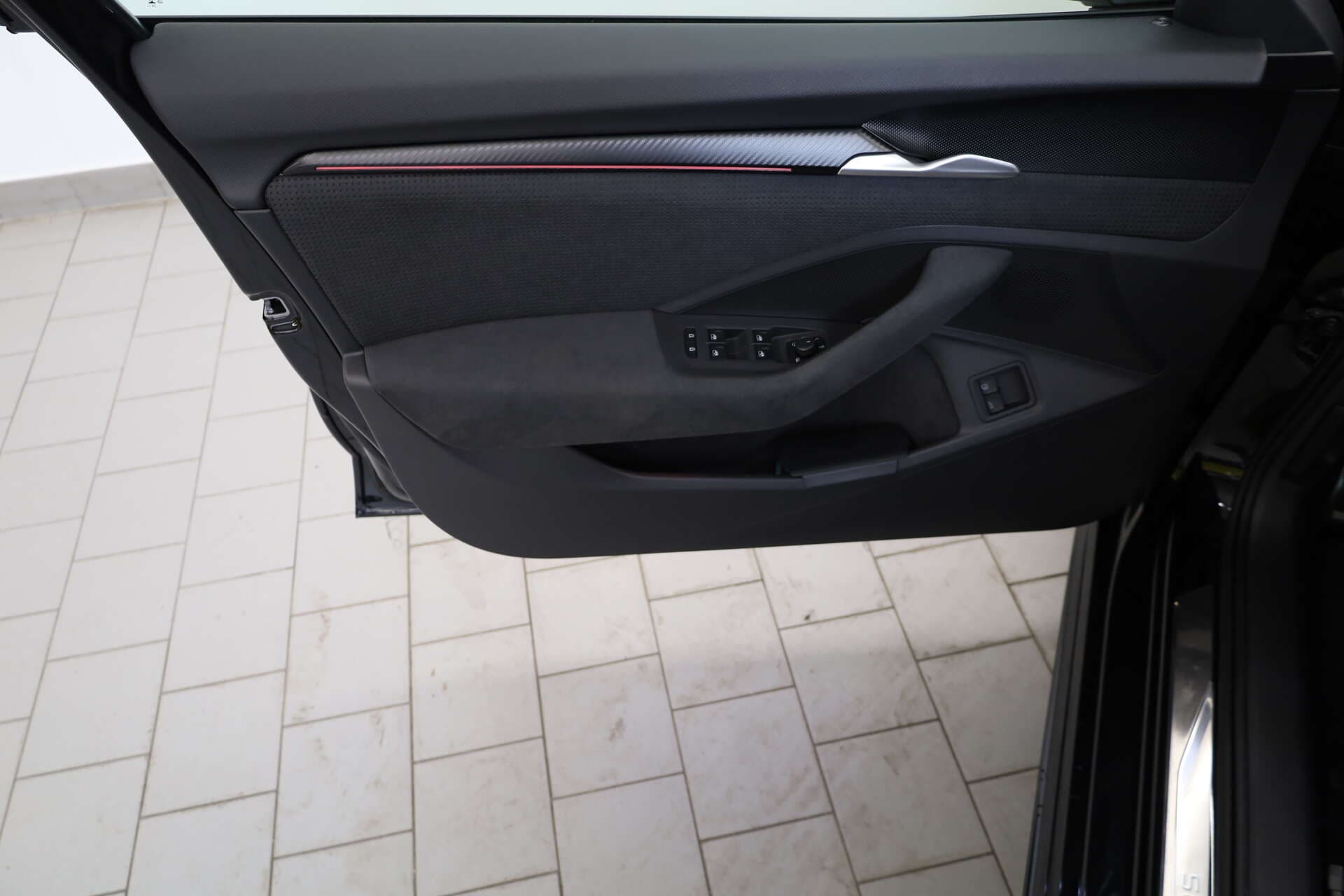 SKODA Superb Combi, photo 13 sur 17
