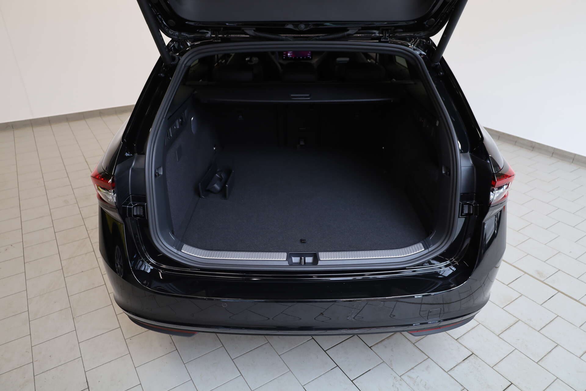 SKODA Superb Combi, photo 15 sur 17