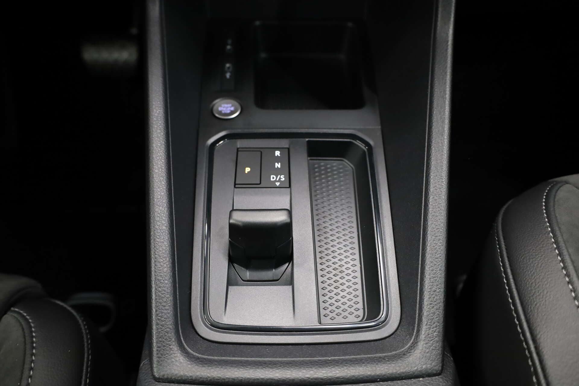 VOLKSWAGEN NUTZFAHRZEUGE Caddy, photo 11 sur 15