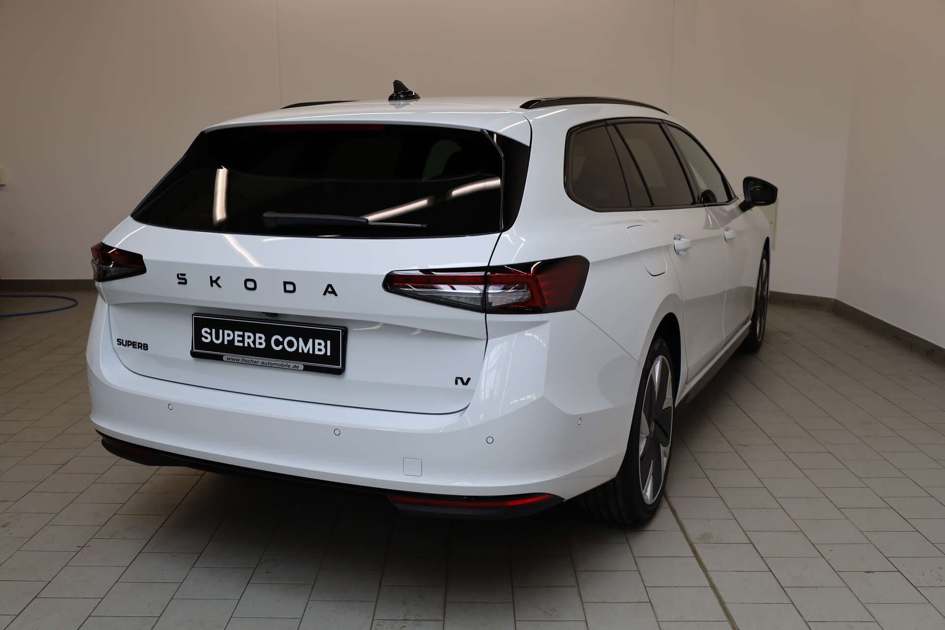 SKODA Superb Combi, photo 3 sur 13