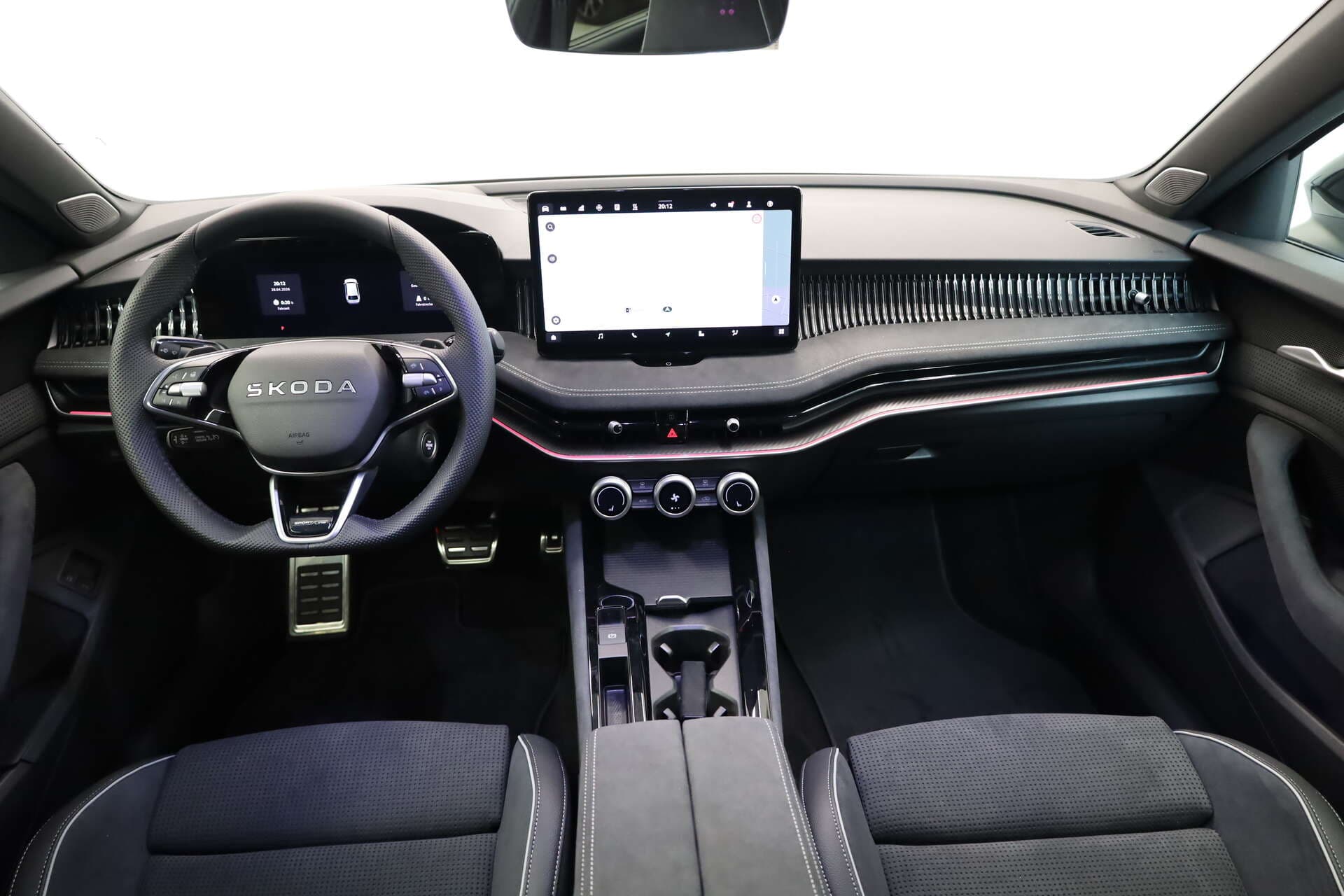 SKODA Superb Combi, photo 6 sur 13