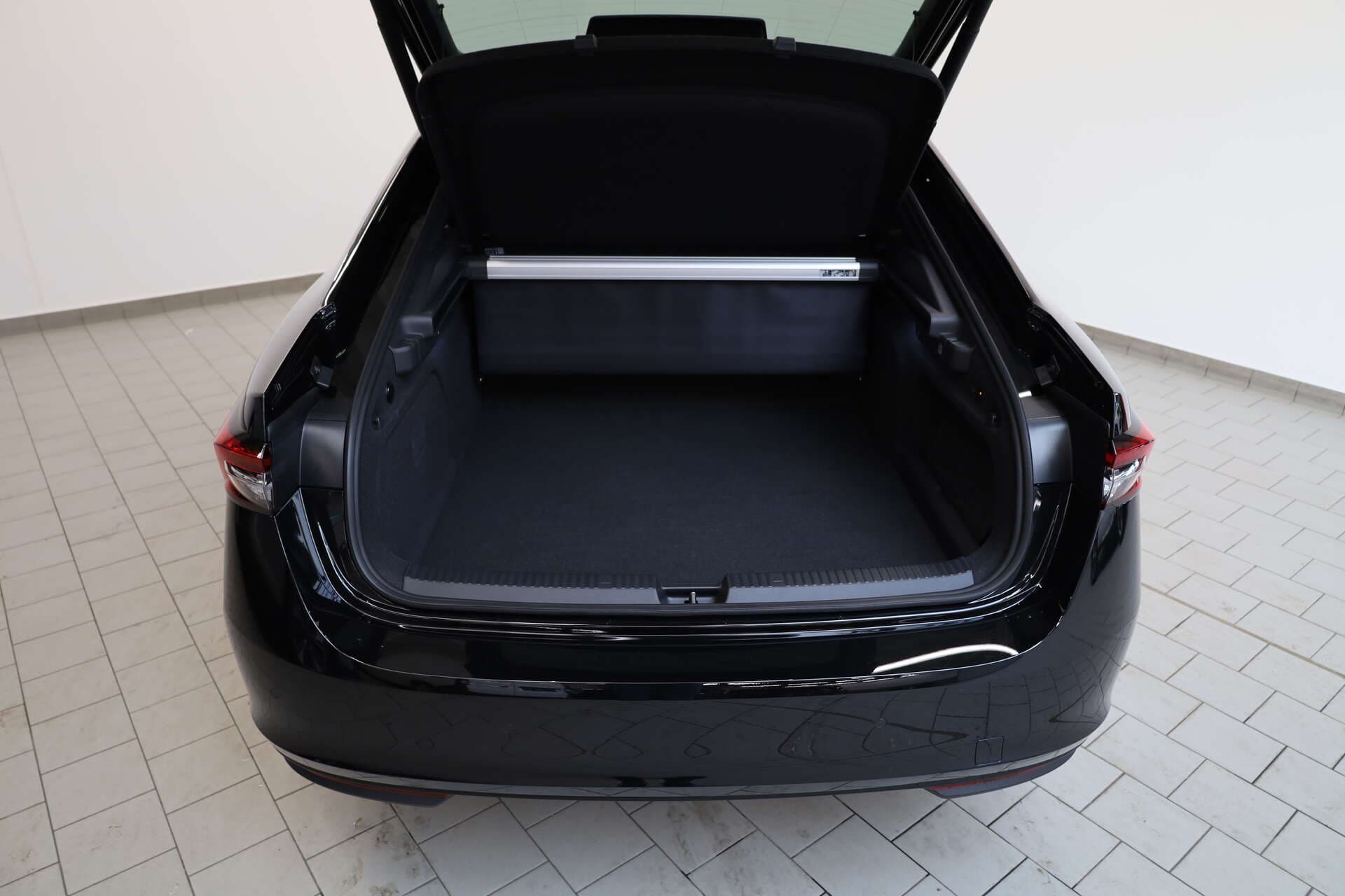 SKODA Superb, photo 15 sur 17