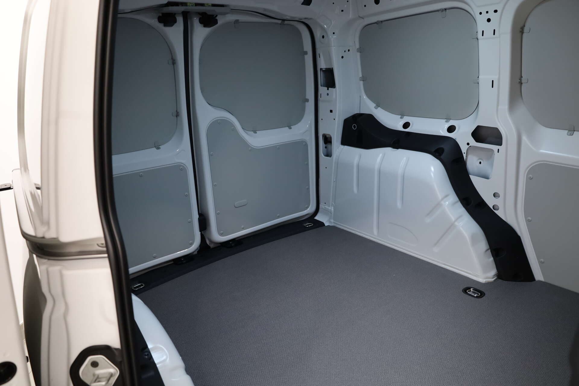VOLKSWAGEN NUTZFAHRZEUGE Caddy Cargo, photo 13 sur 15