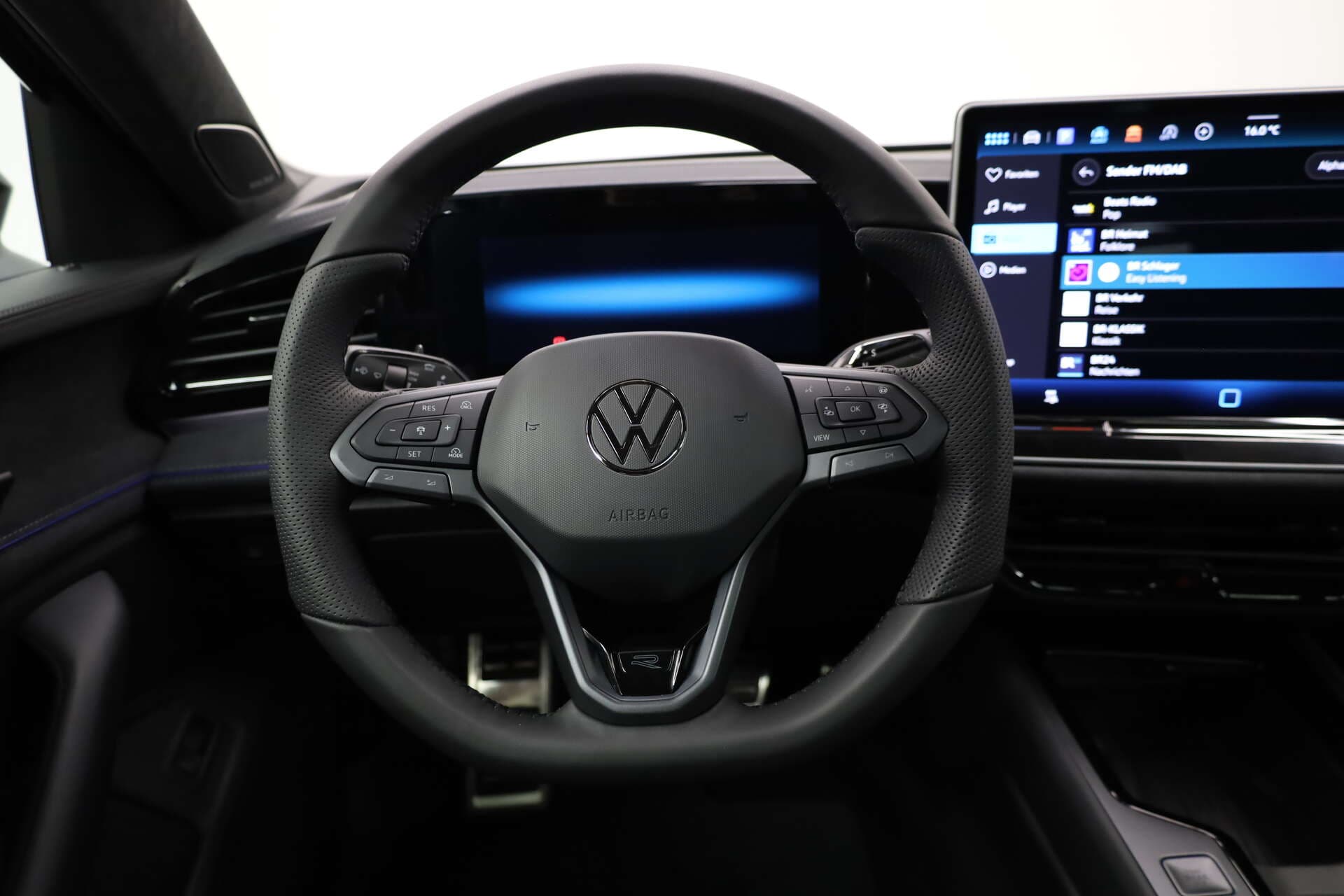 VOLKSWAGEN Passat, photo 6 sur 17