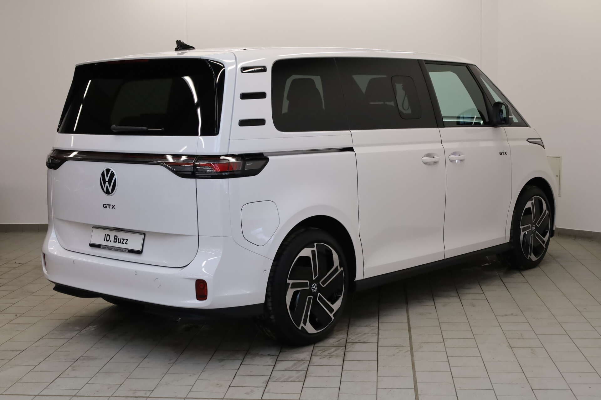 VOLKSWAGEN NUTZFAHRZEUGE ID.Buzz, photo 2 sur 17