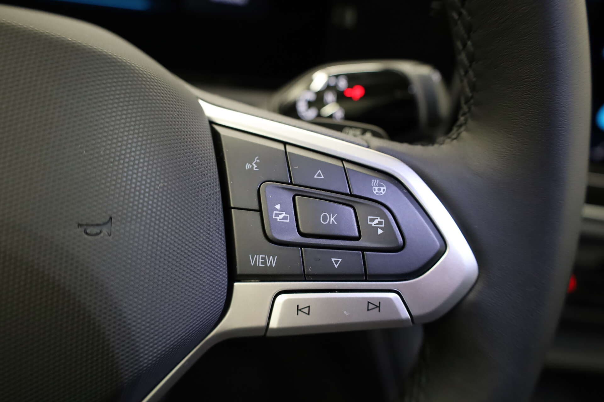 VOLKSWAGEN Tiguan, photo 9 sur 17