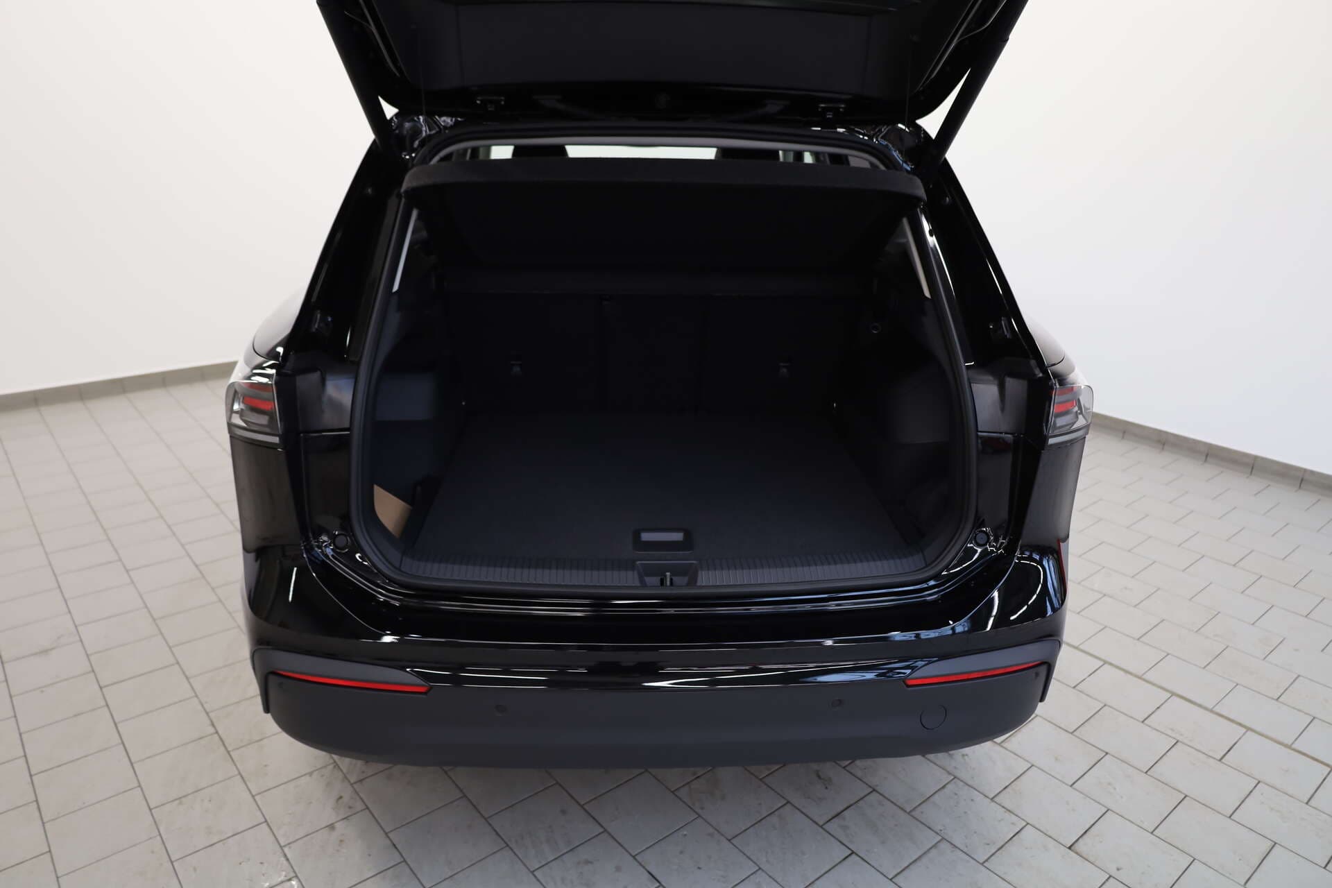 VOLKSWAGEN Tiguan, photo 14 sur 17