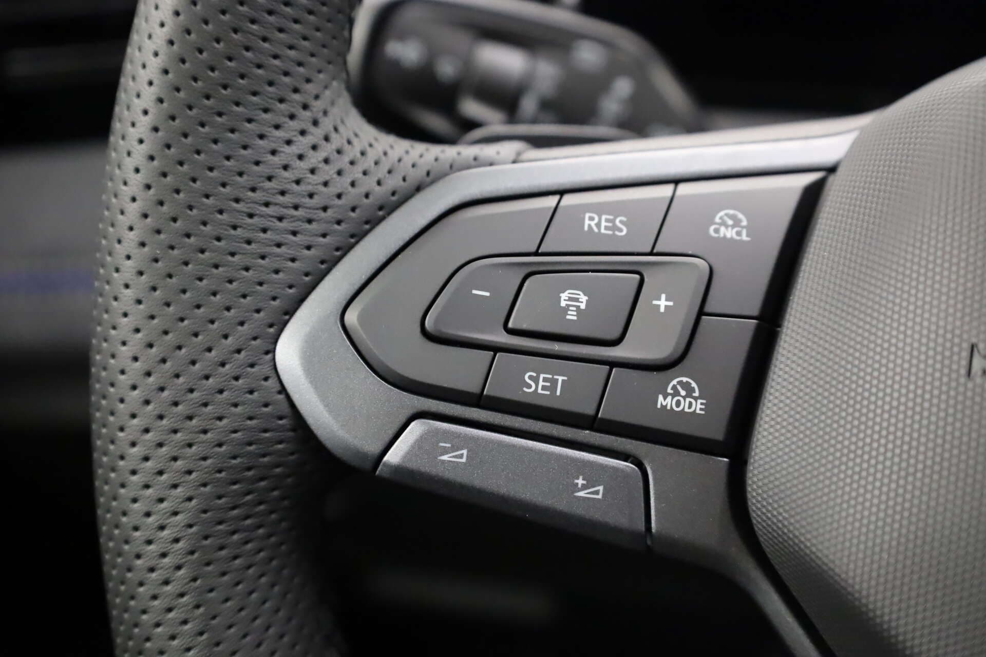 VOLKSWAGEN Tiguan, photo 9 sur 17
