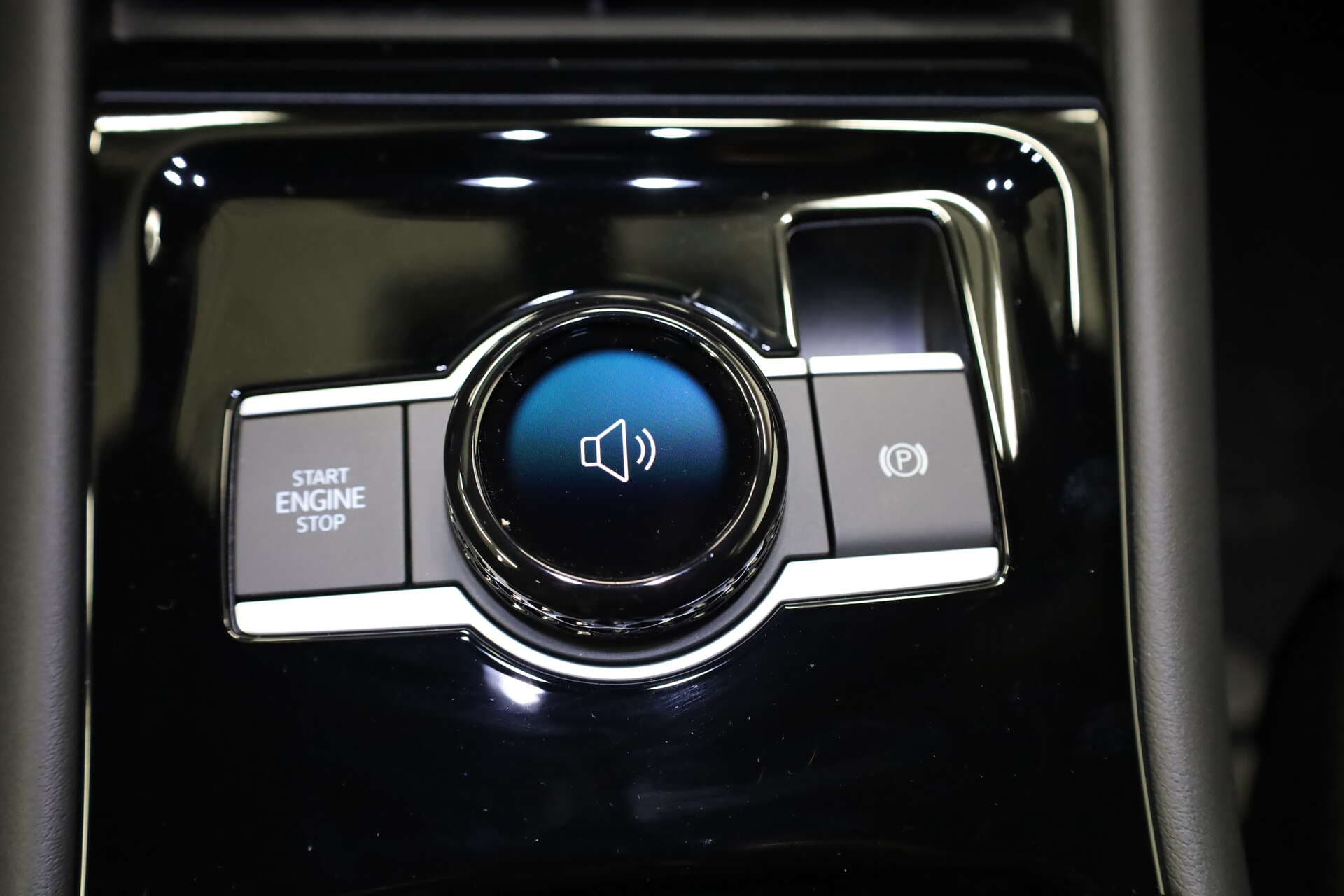 VOLKSWAGEN Tiguan, photo 16 sur 17