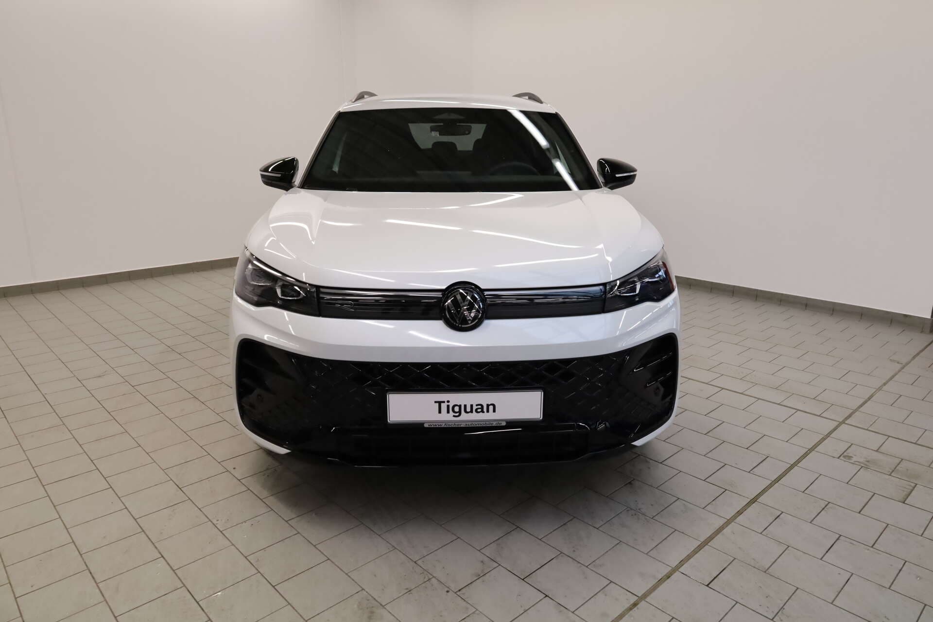 VOLKSWAGEN Tiguan, photo 2 sur 17