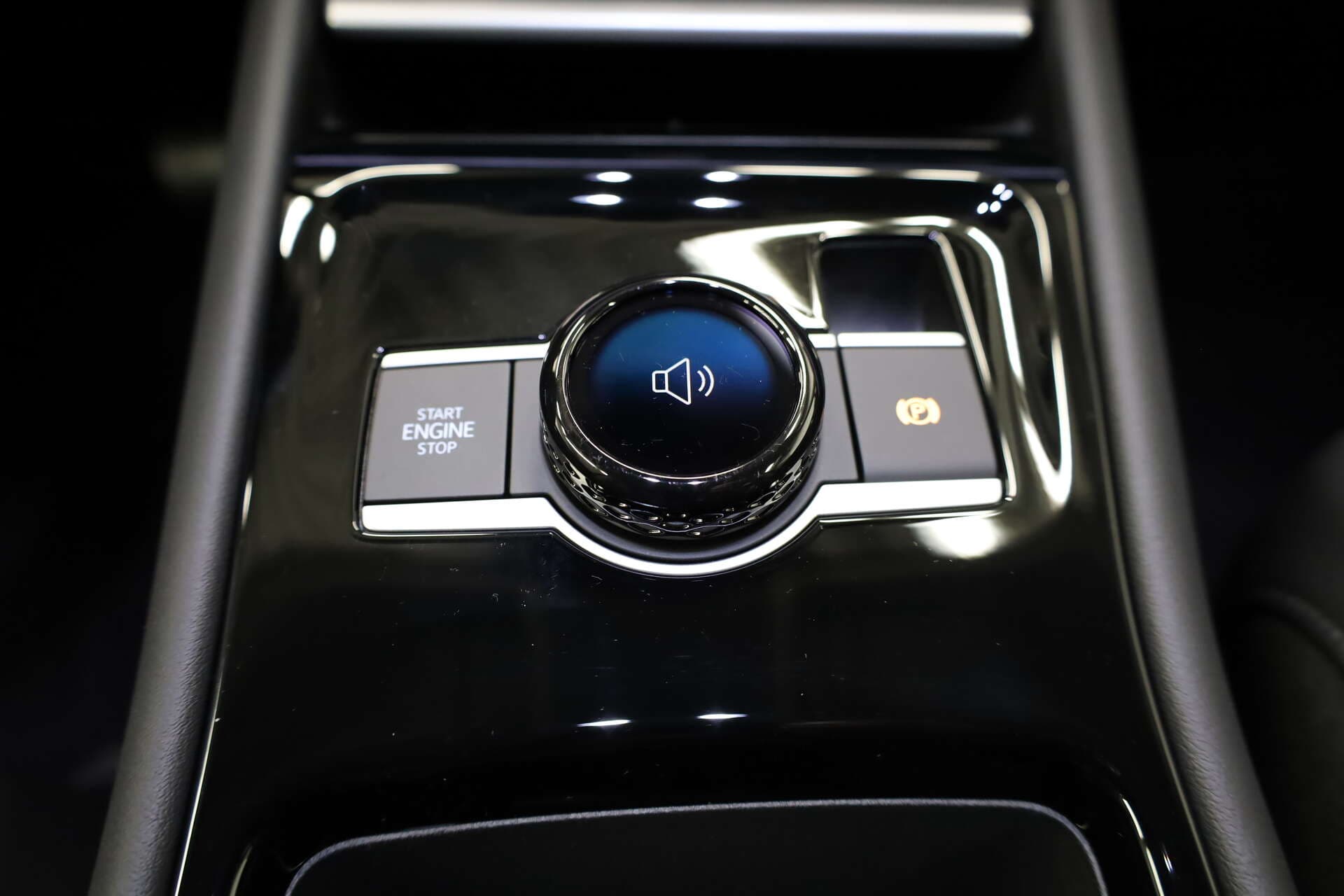 VOLKSWAGEN Tiguan, photo 16 sur 17