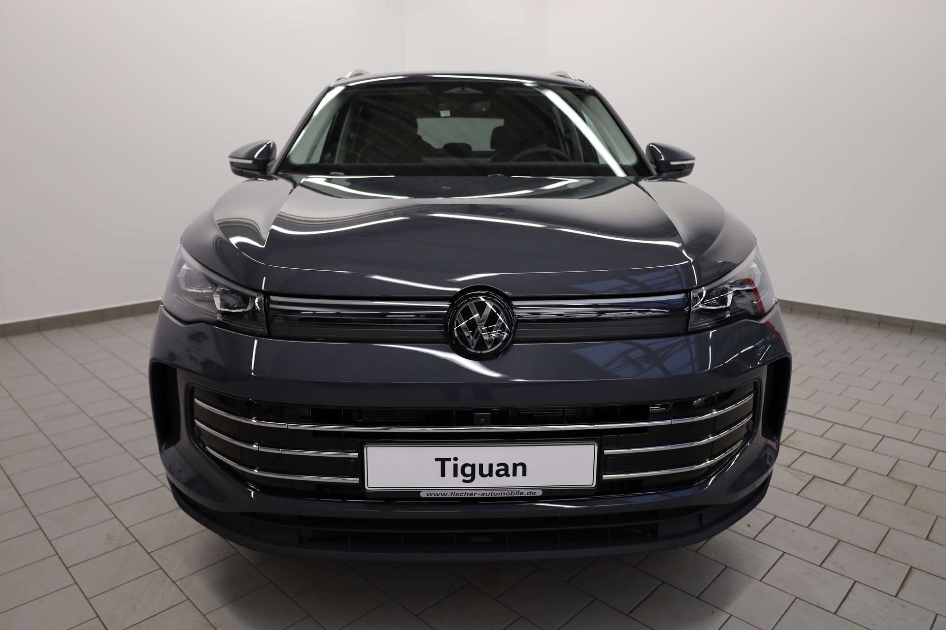 VOLKSWAGEN Tiguan, photo 1 sur 17