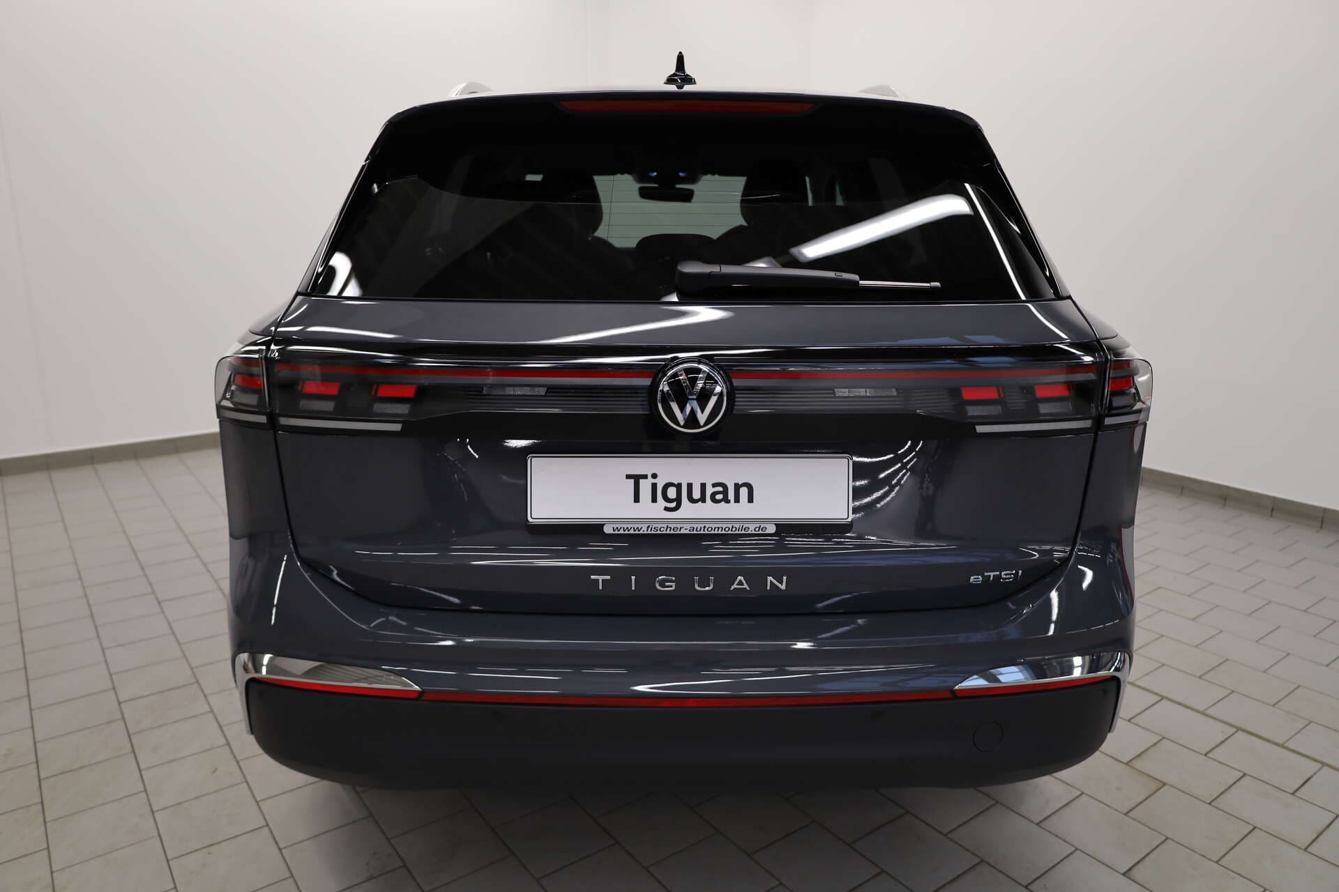 VOLKSWAGEN Tiguan, photo 3 sur 17