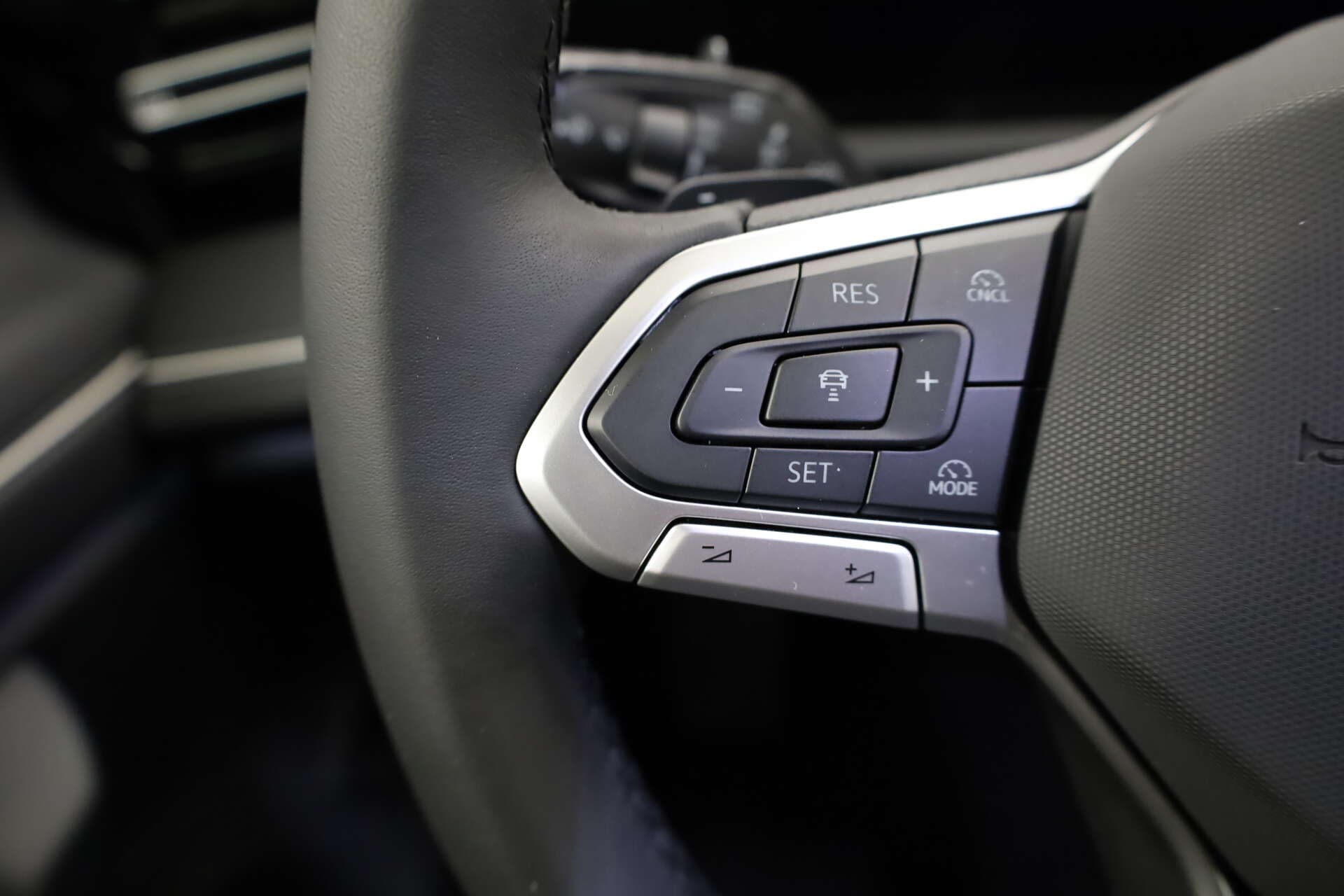 VOLKSWAGEN Tiguan, photo 8 sur 17