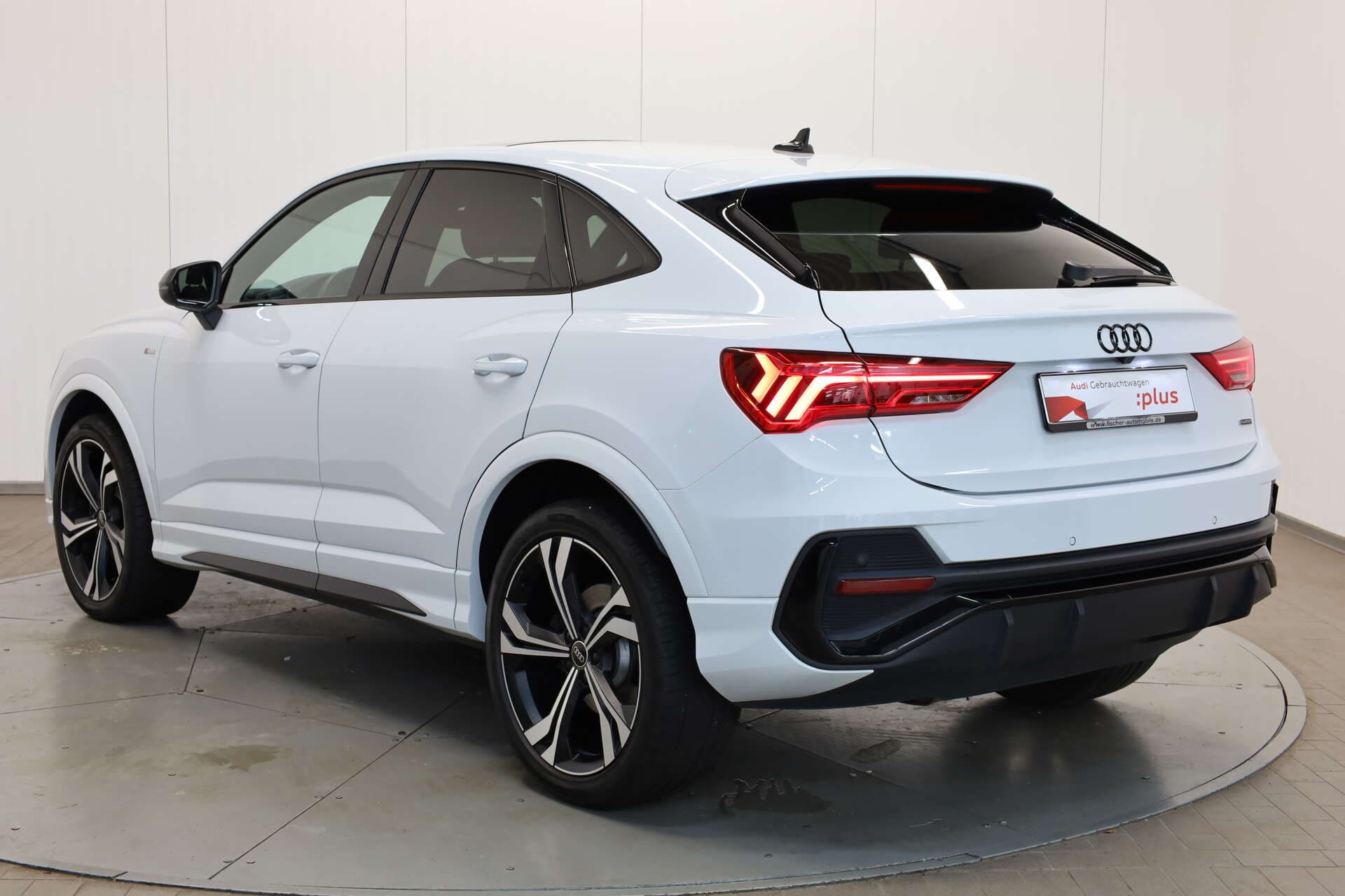 AUDI Q3 Sportback, photo 3 sur 17