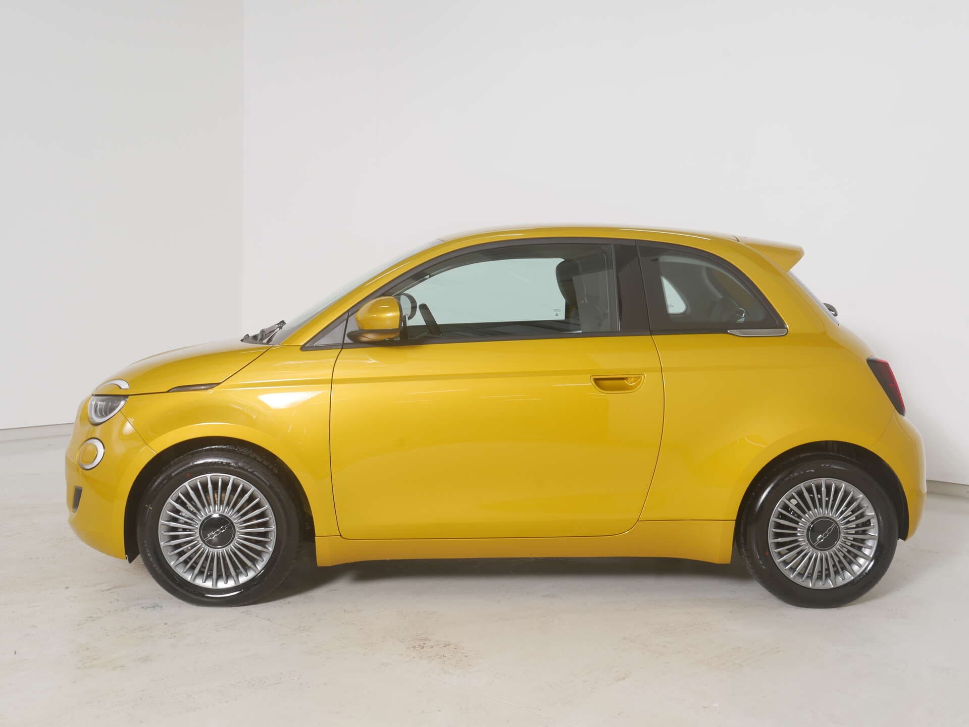 FIAT 500 Hybrid, photo 2 sur 17