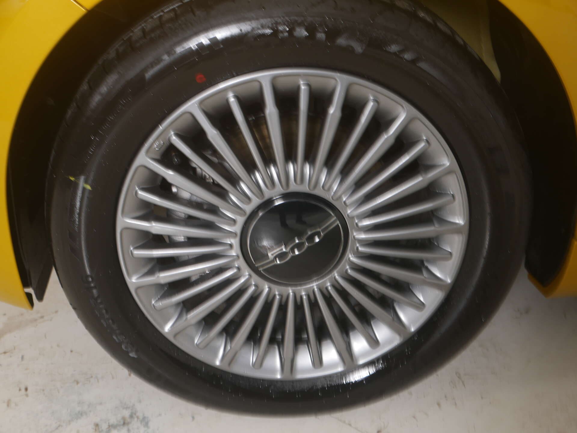 FIAT 500 Hybrid, photo 7 sur 17