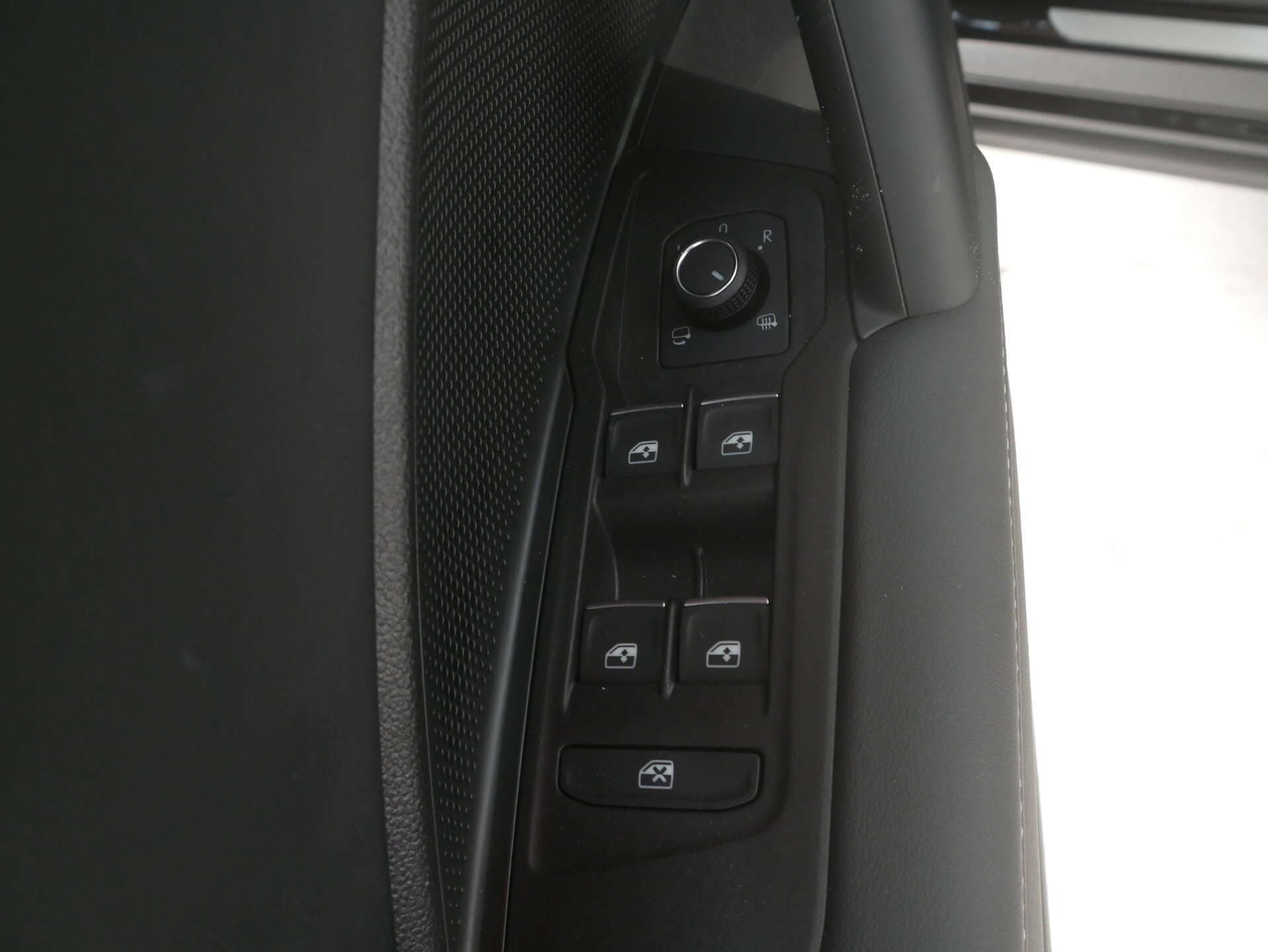 VOLKSWAGEN Tiguan, photo 9 sur 17