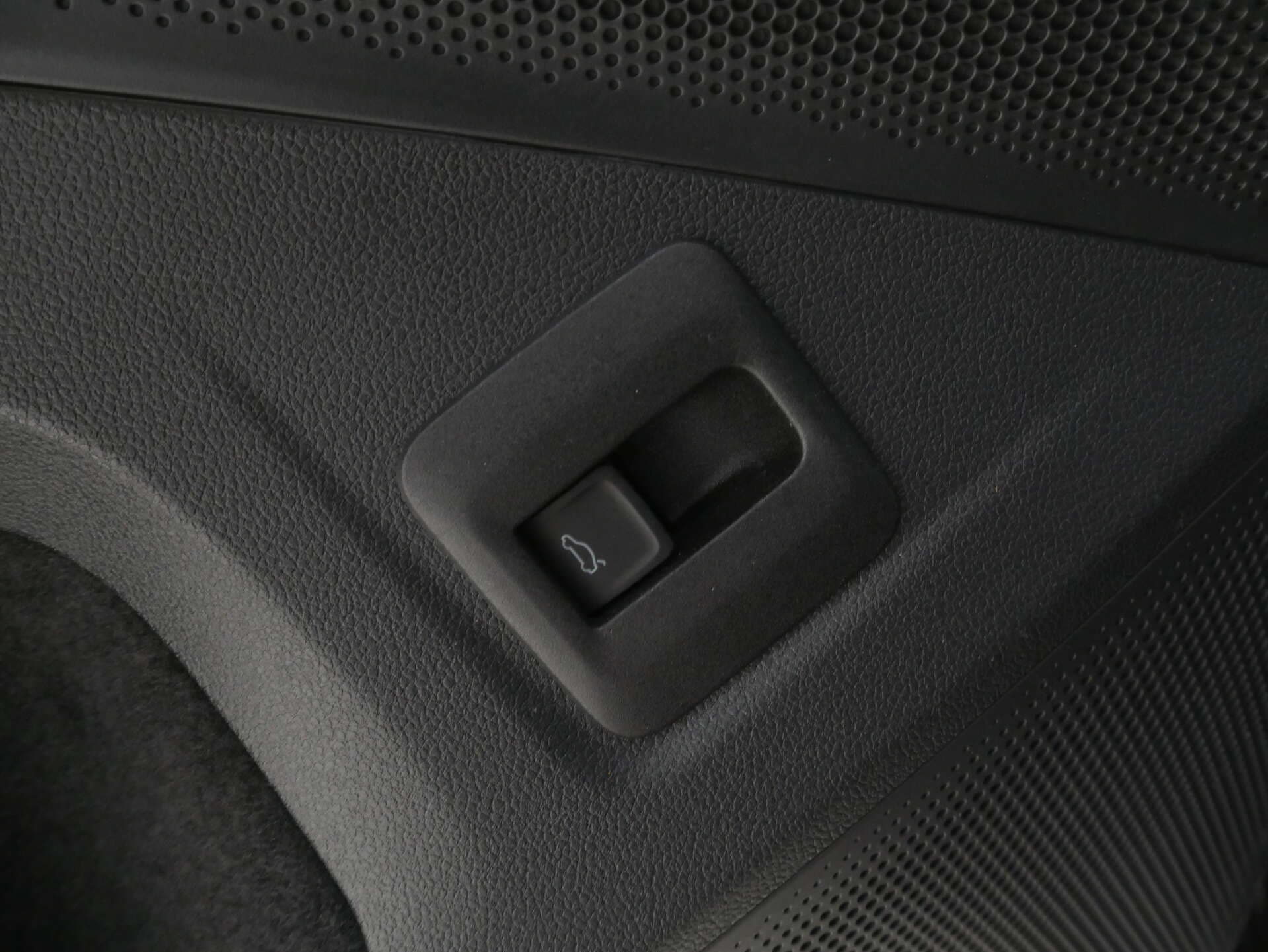 VOLKSWAGEN Tiguan, photo 10 sur 17