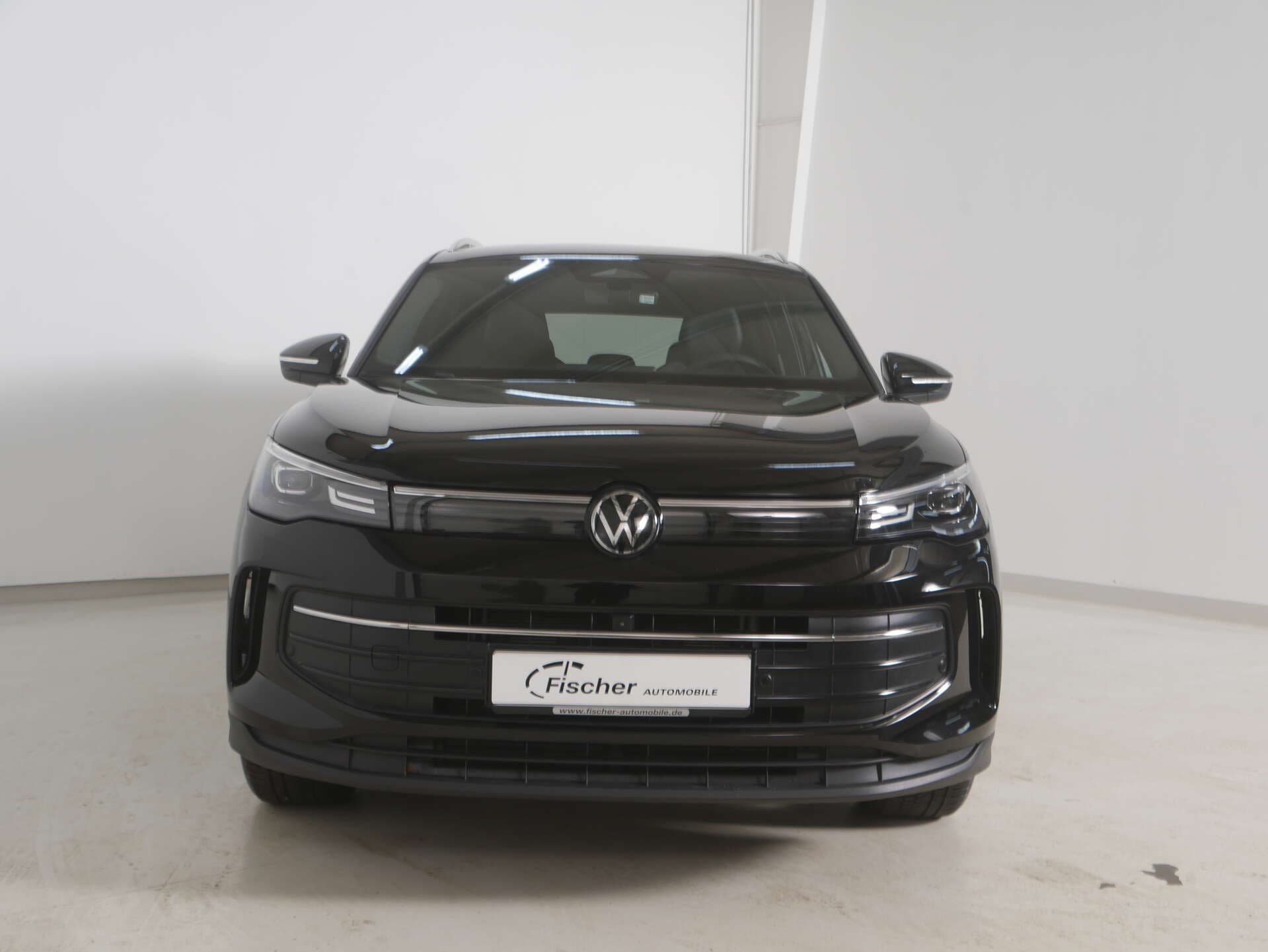 VOLKSWAGEN Tiguan, photo 1 sur 17