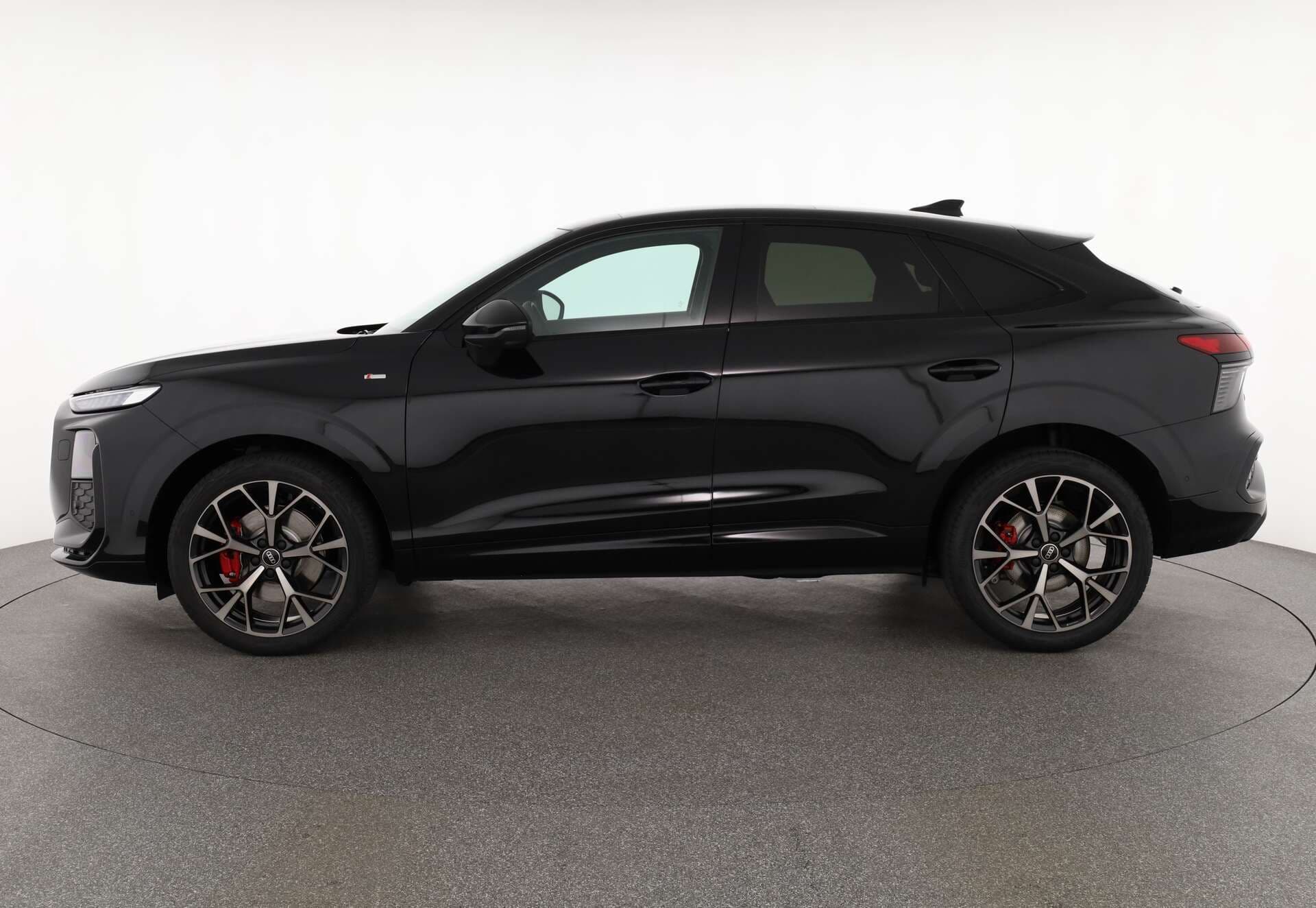 AUDI Q3 Sportback, photo 4 sur 17