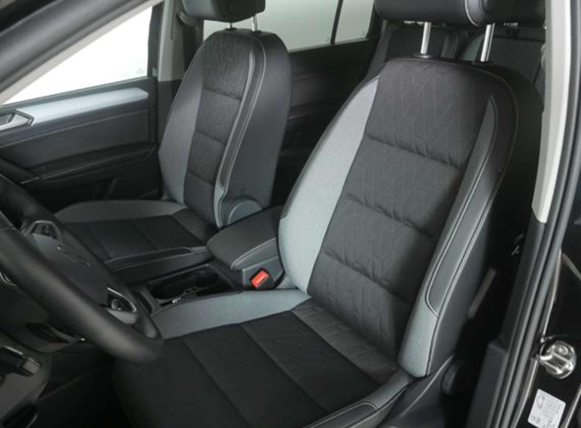 VOLKSWAGEN Touran, photo 13 sur 17
