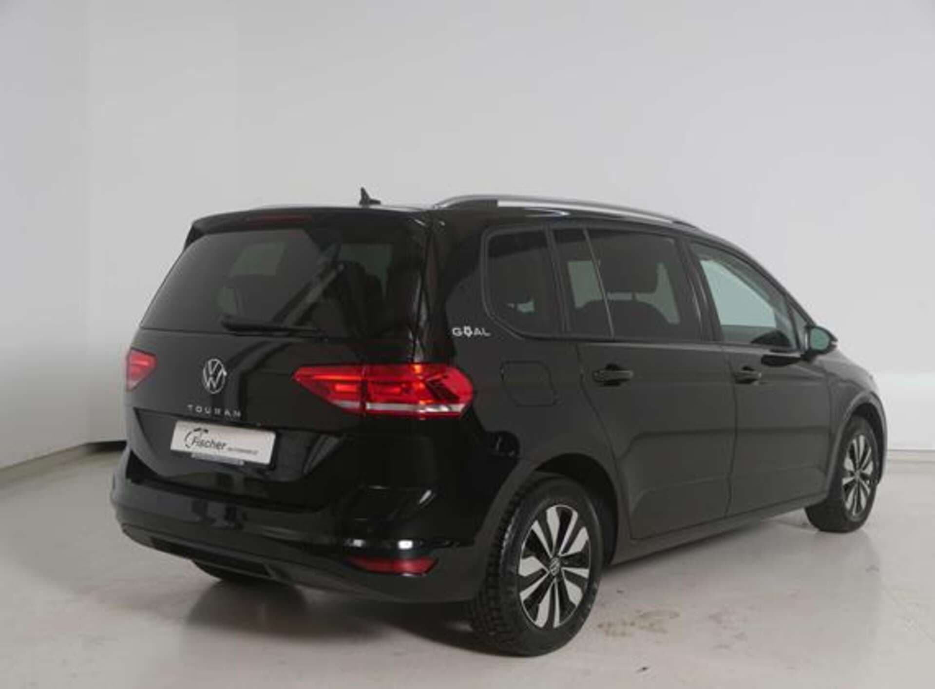 VOLKSWAGEN Touran, photo 4 sur 17