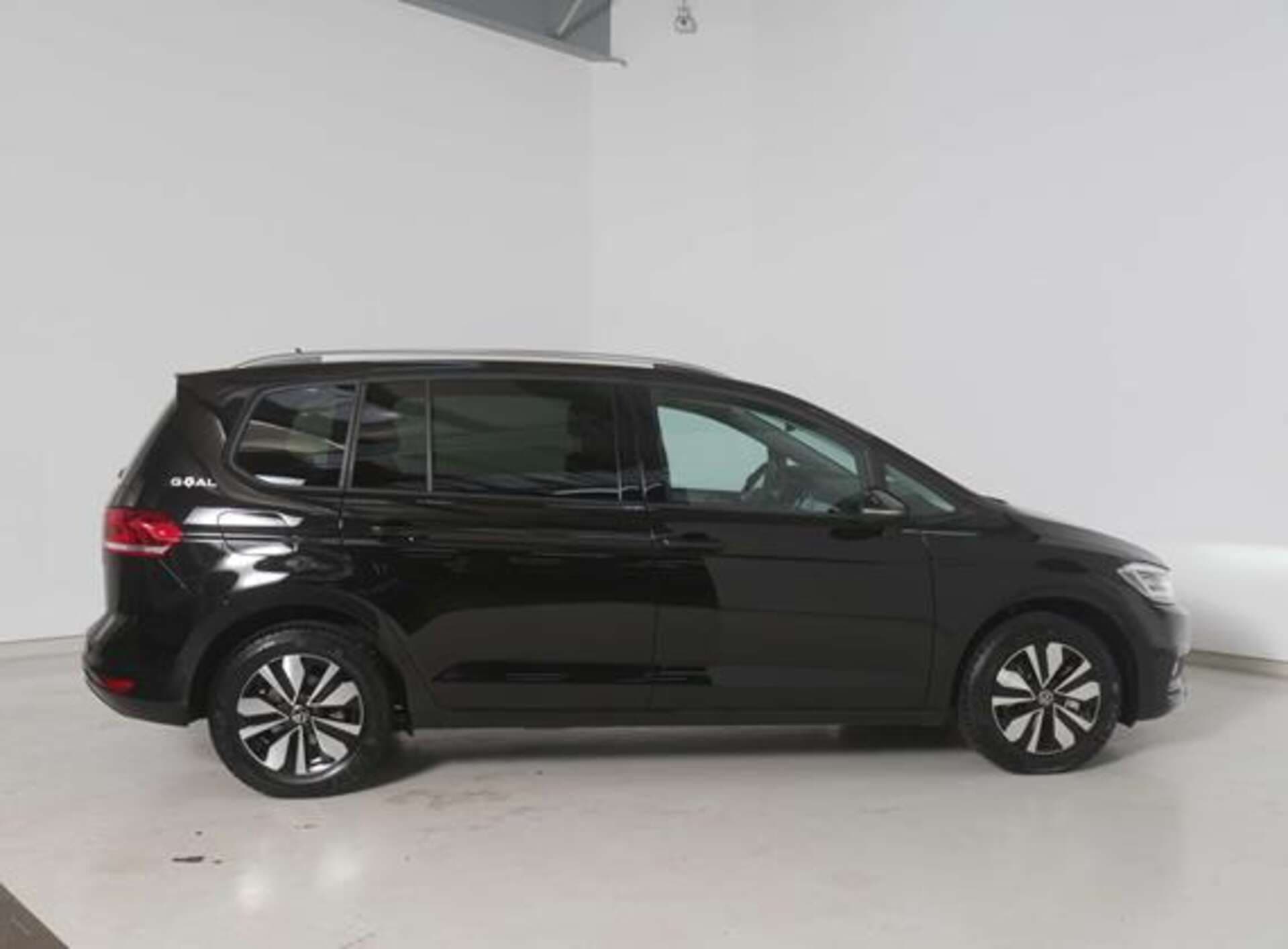 VOLKSWAGEN Touran, photo 5 sur 17