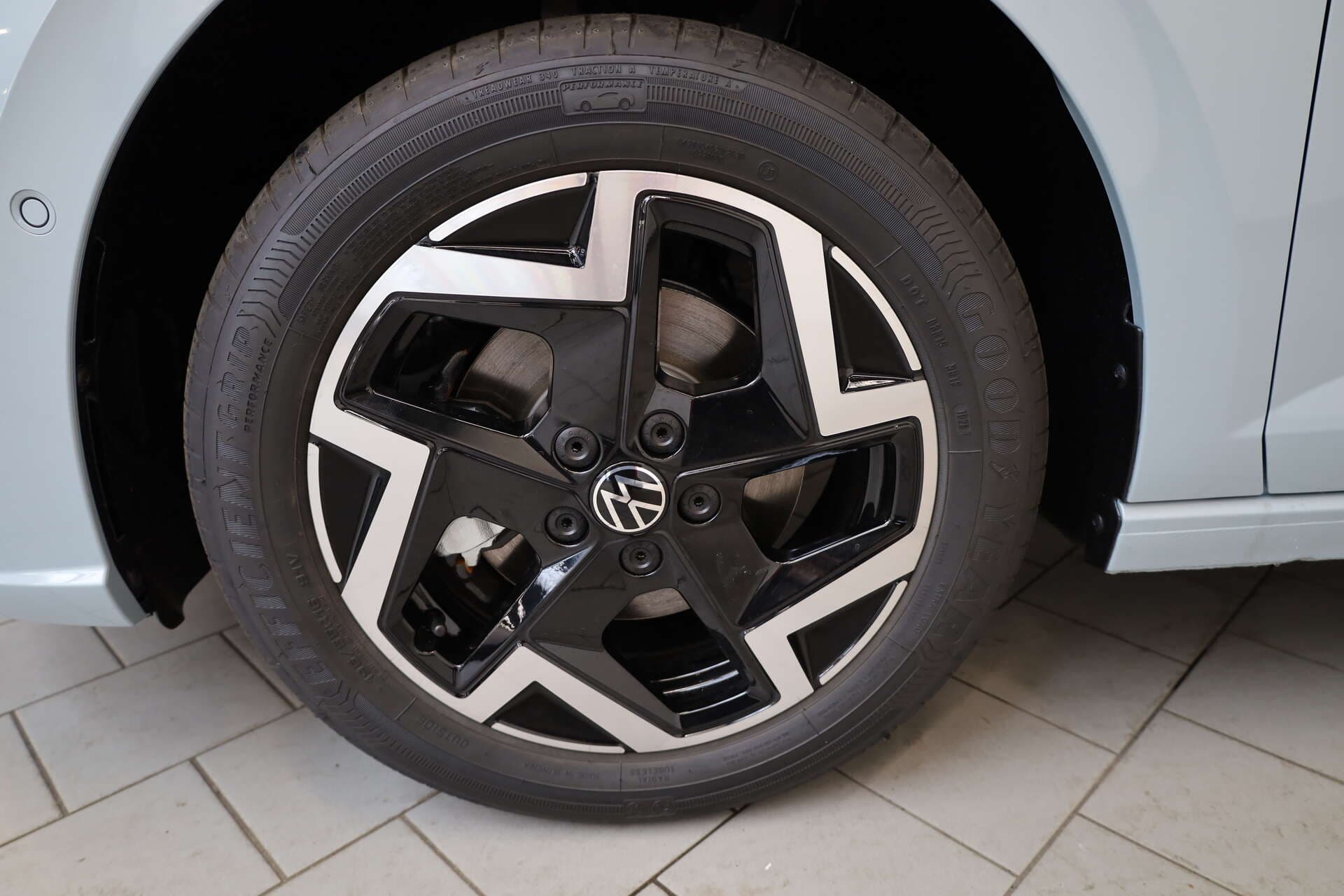 VOLKSWAGEN Polo, photo 16 sur 16
