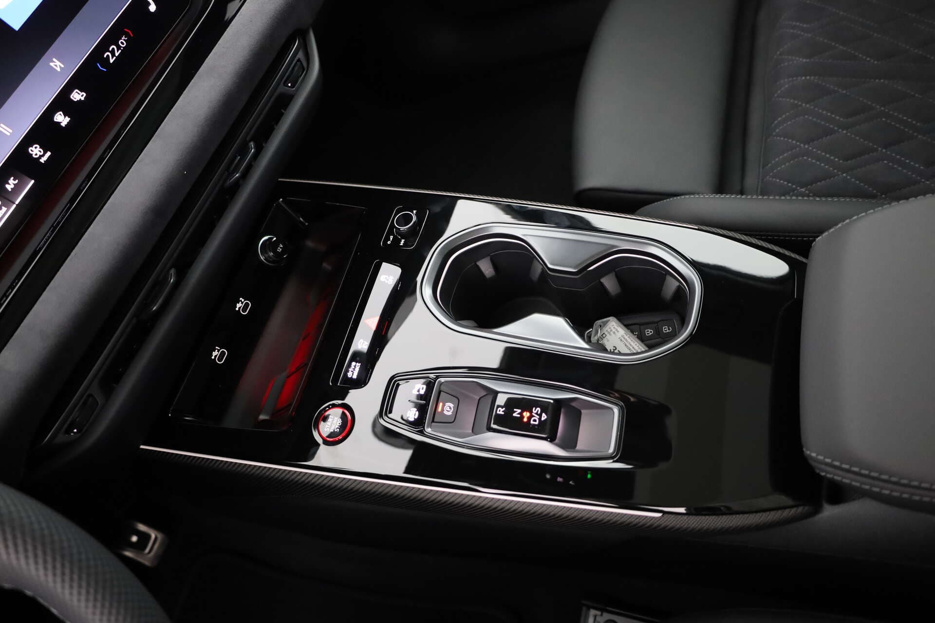 AUDI A6 Avant, photo 16 sur 17