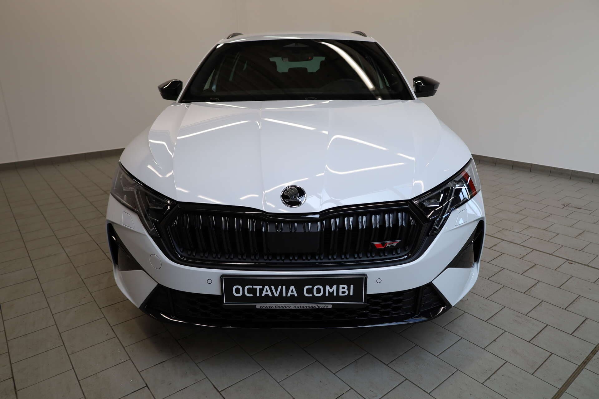 SKODA Octavia Combi, photo 2 sur 17