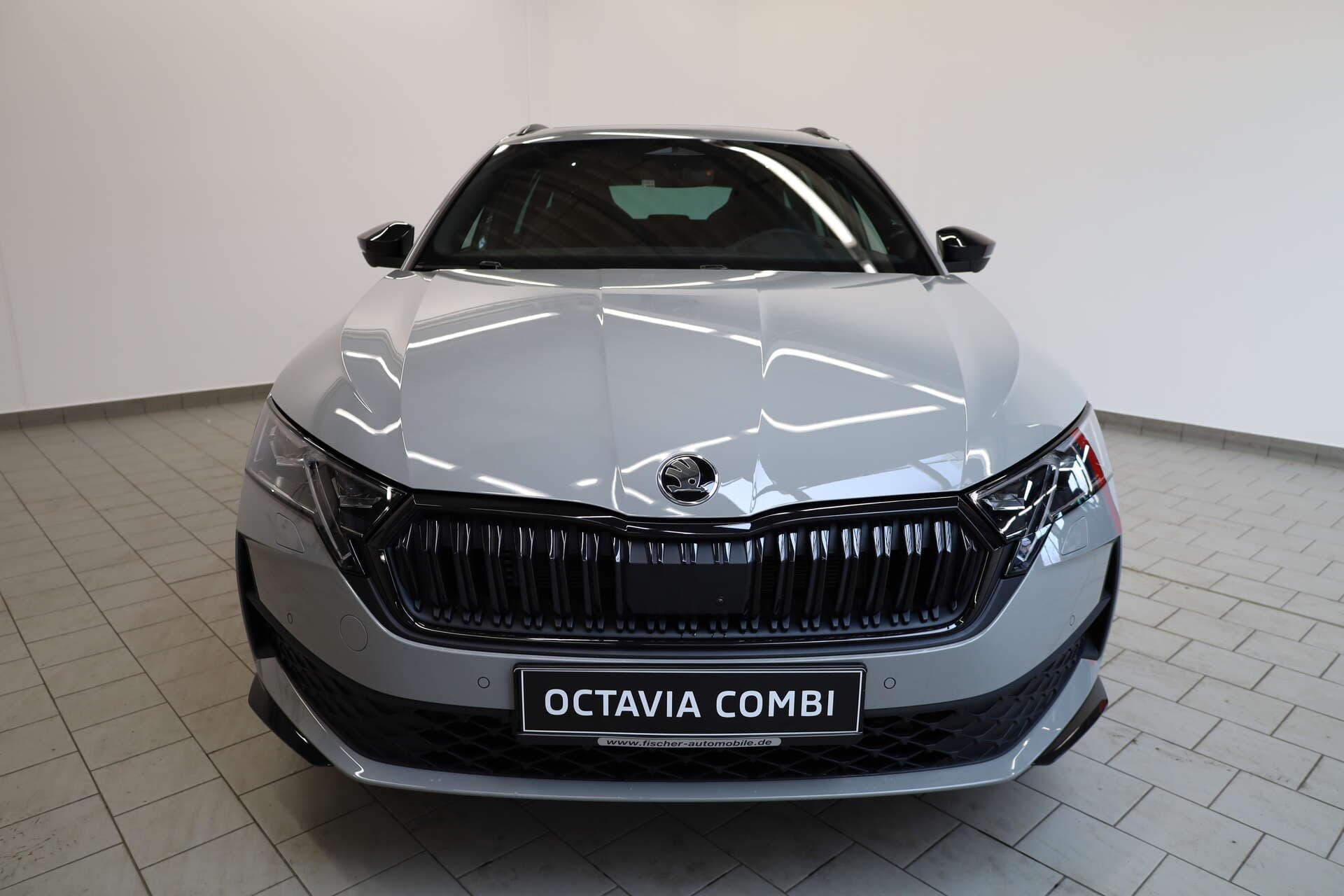 SKODA Octavia Combi, photo 2 sur 17
