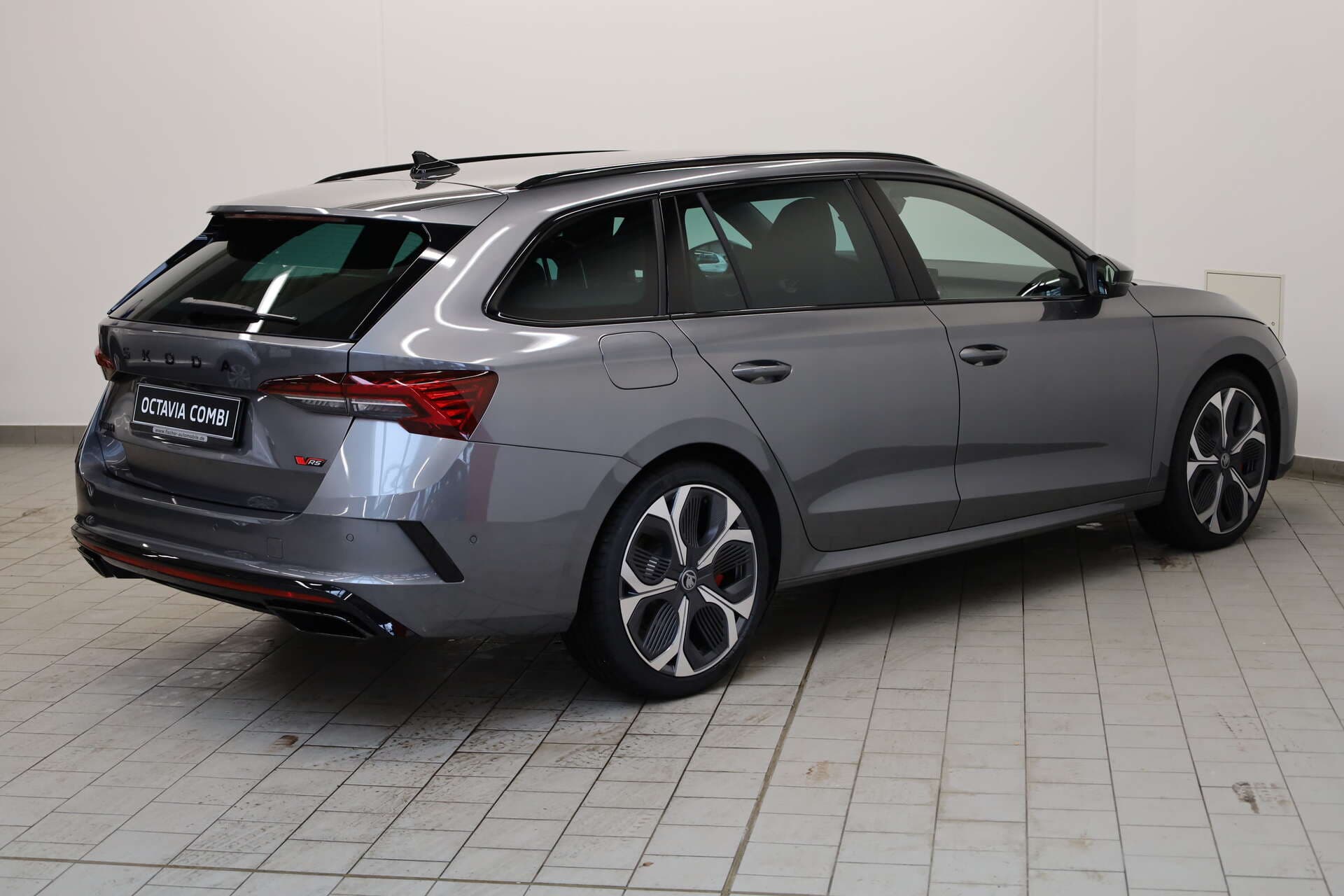 SKODA Octavia Combi, photo 3 sur 17