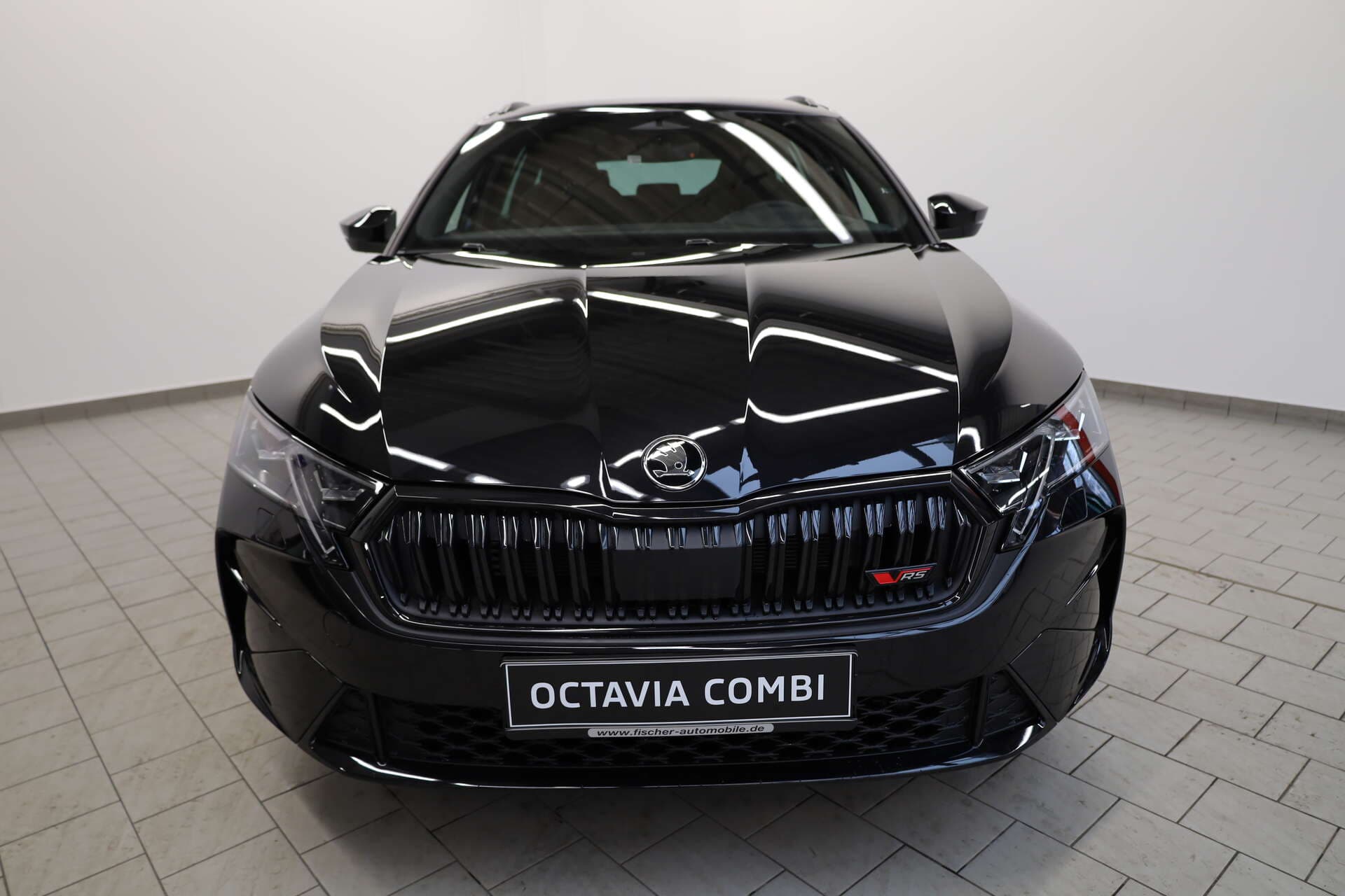 SKODA Octavia Combi, photo 2 sur 17