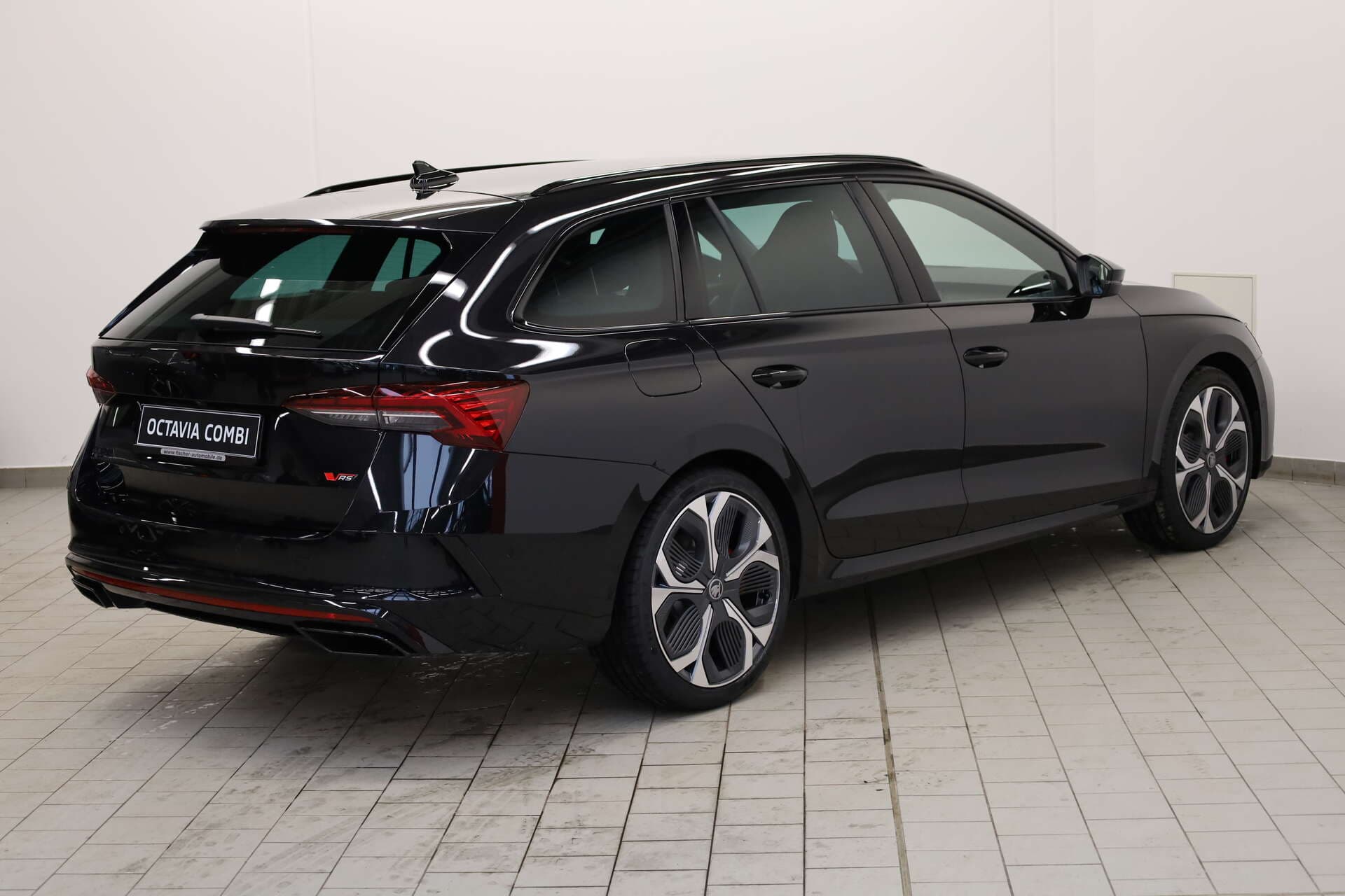 SKODA Octavia Combi, photo 3 sur 17