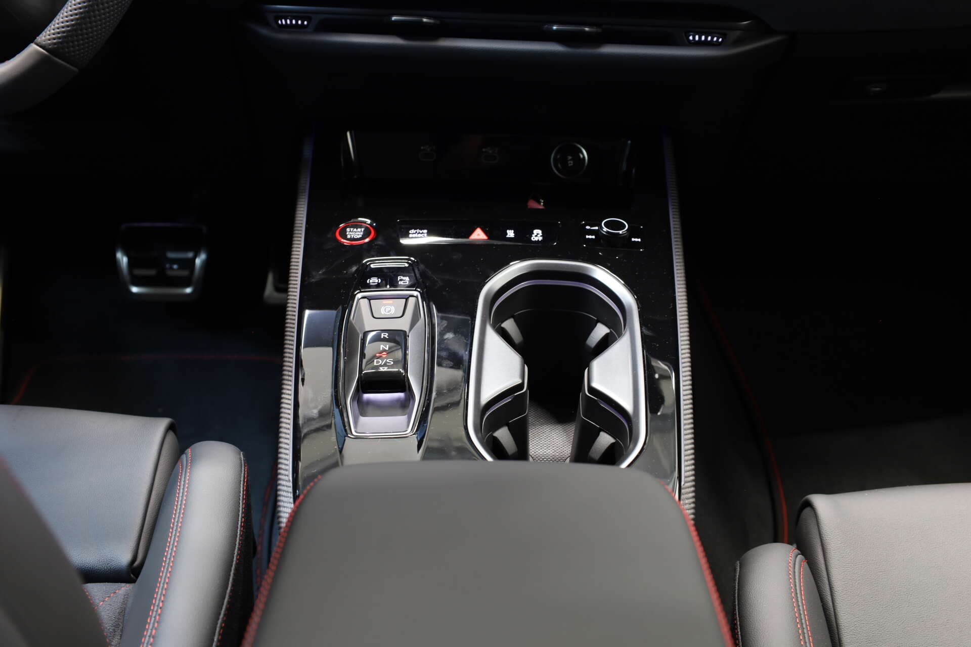 AUDI A6 Avant, photo 16 sur 17