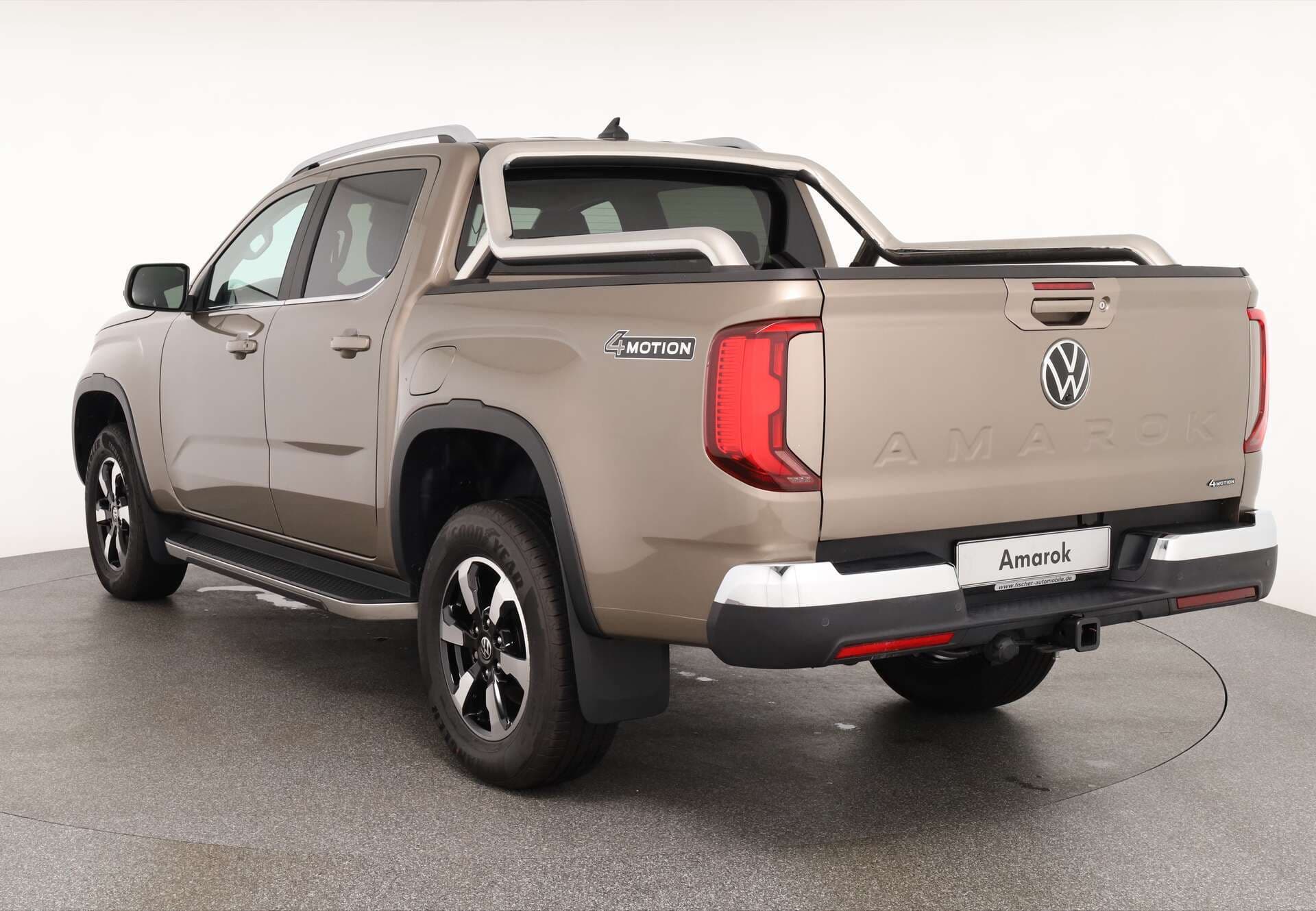 VOLKSWAGEN NUTZFAHRZEUGE Amarok, photo 3 sur 17