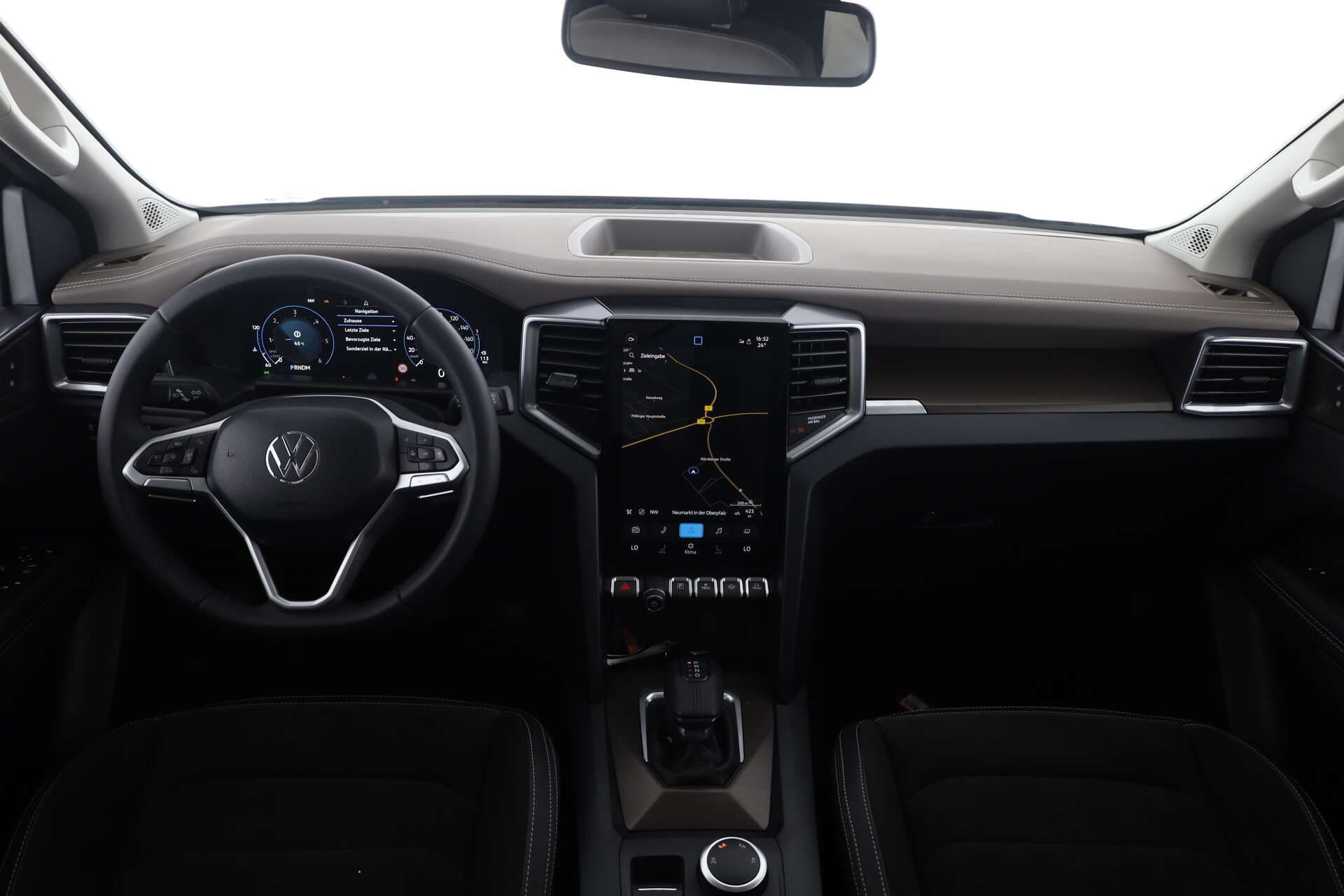 VOLKSWAGEN NUTZFAHRZEUGE Amarok, photo 8 sur 17