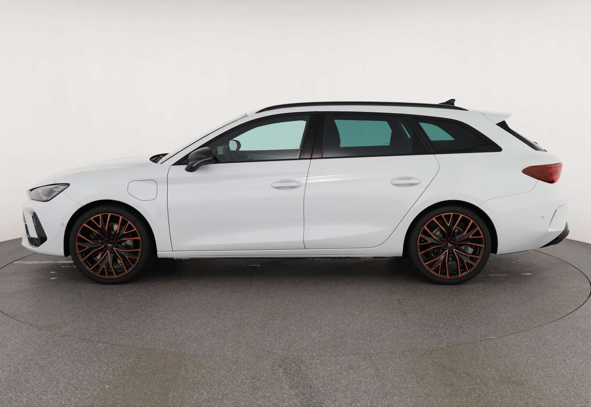 CUPRA Leon Sportstourer, photo 4 sur 17