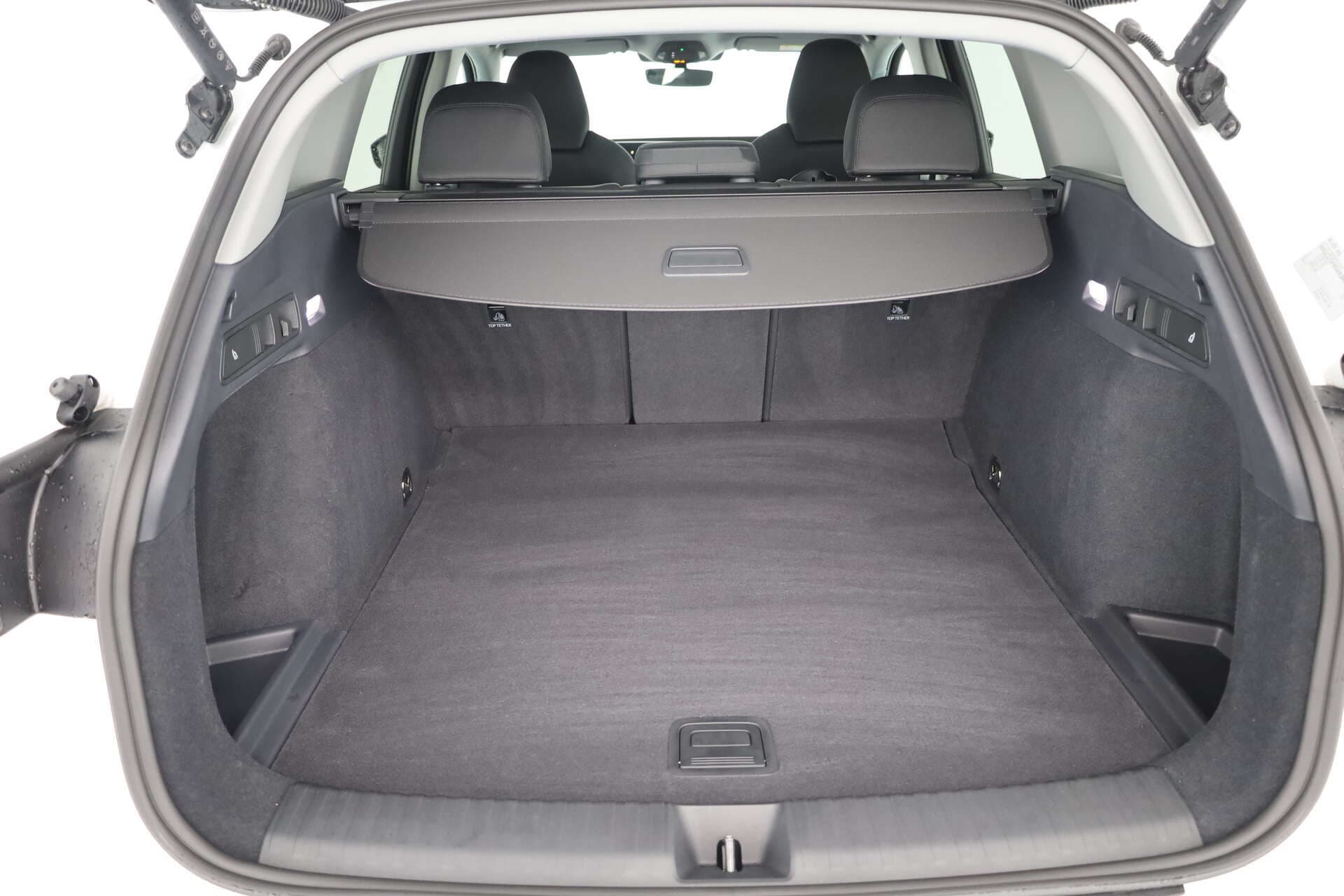 AUDI Q6 SUV, photo 11 sur 17