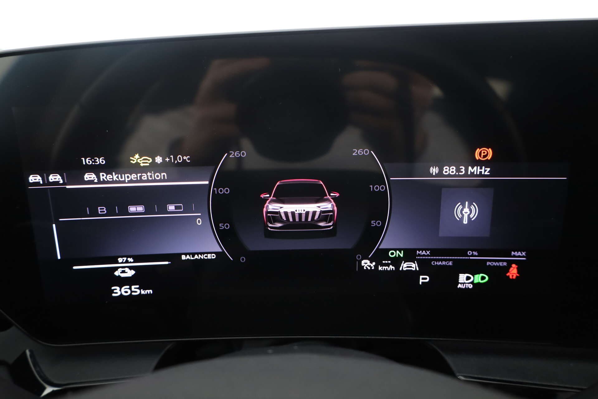 AUDI Q6 SUV, photo 12 sur 17