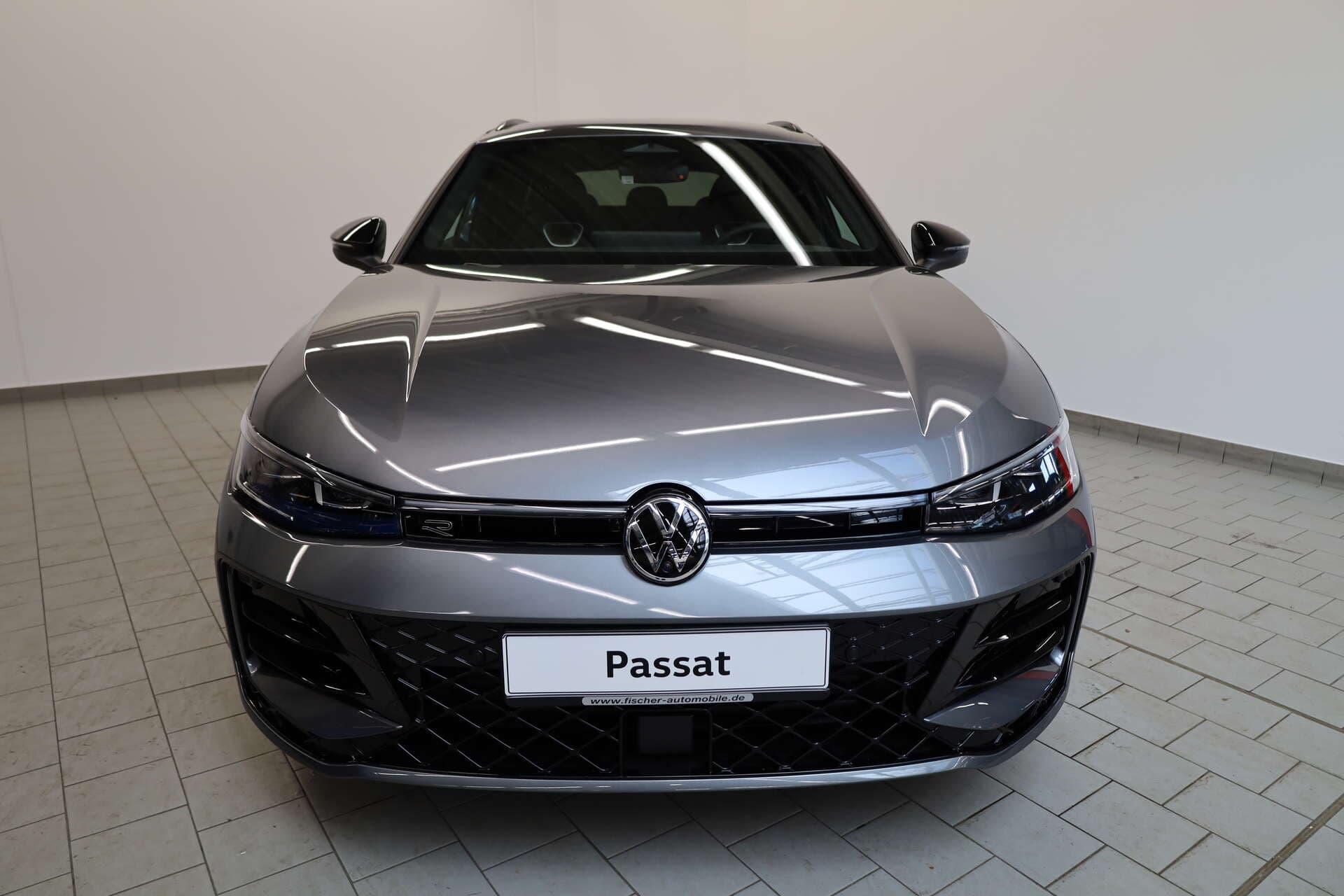 VOLKSWAGEN Passat, photo 1 sur 17