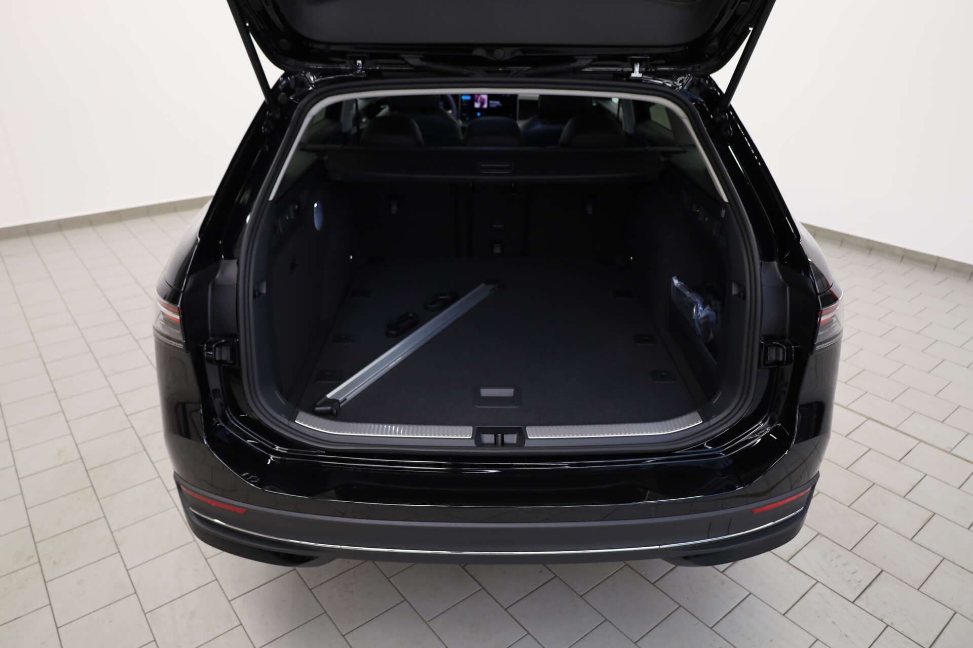 VOLKSWAGEN Passat, photo 14 sur 16