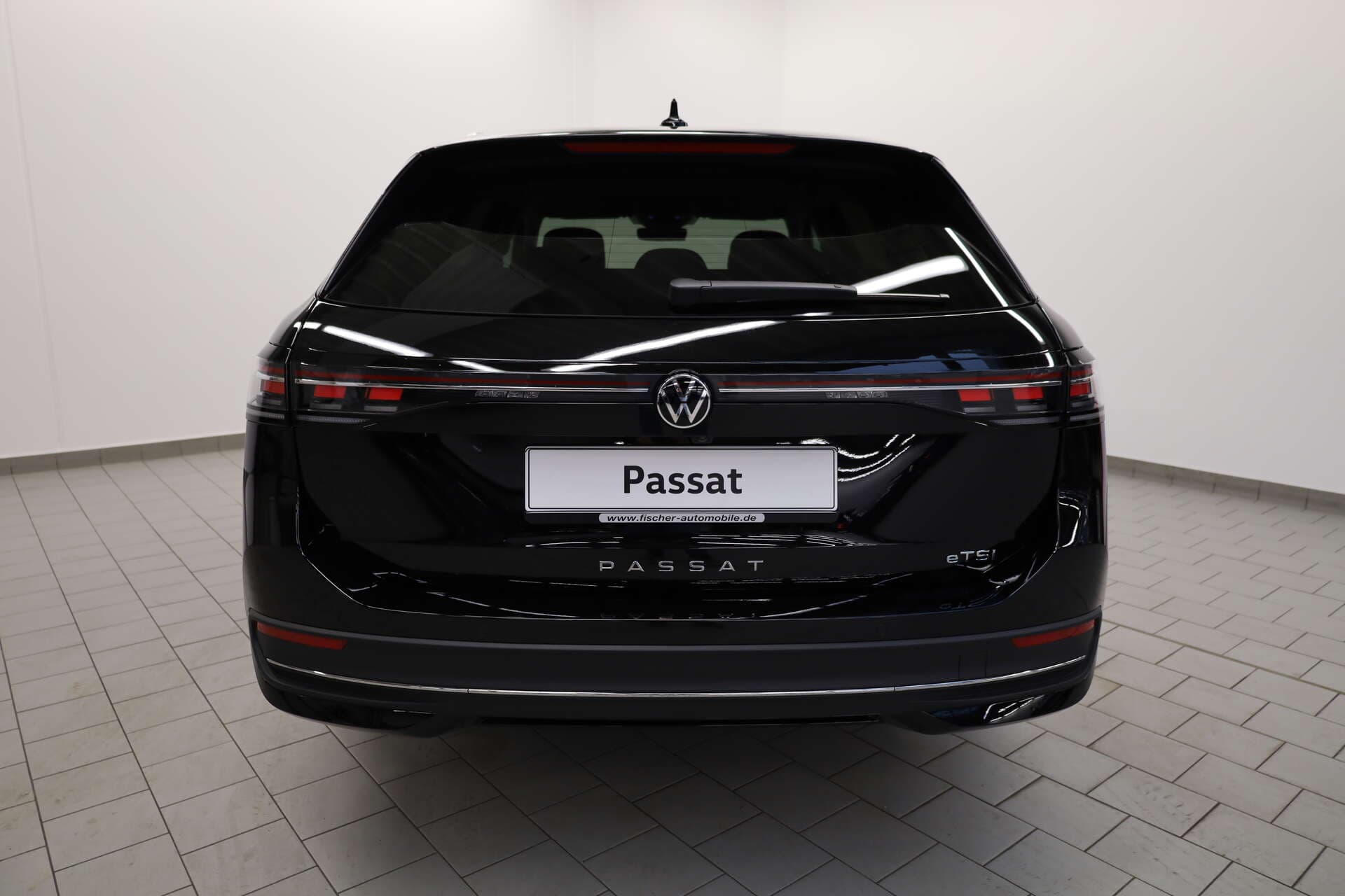 VOLKSWAGEN Passat, photo 3 sur 16