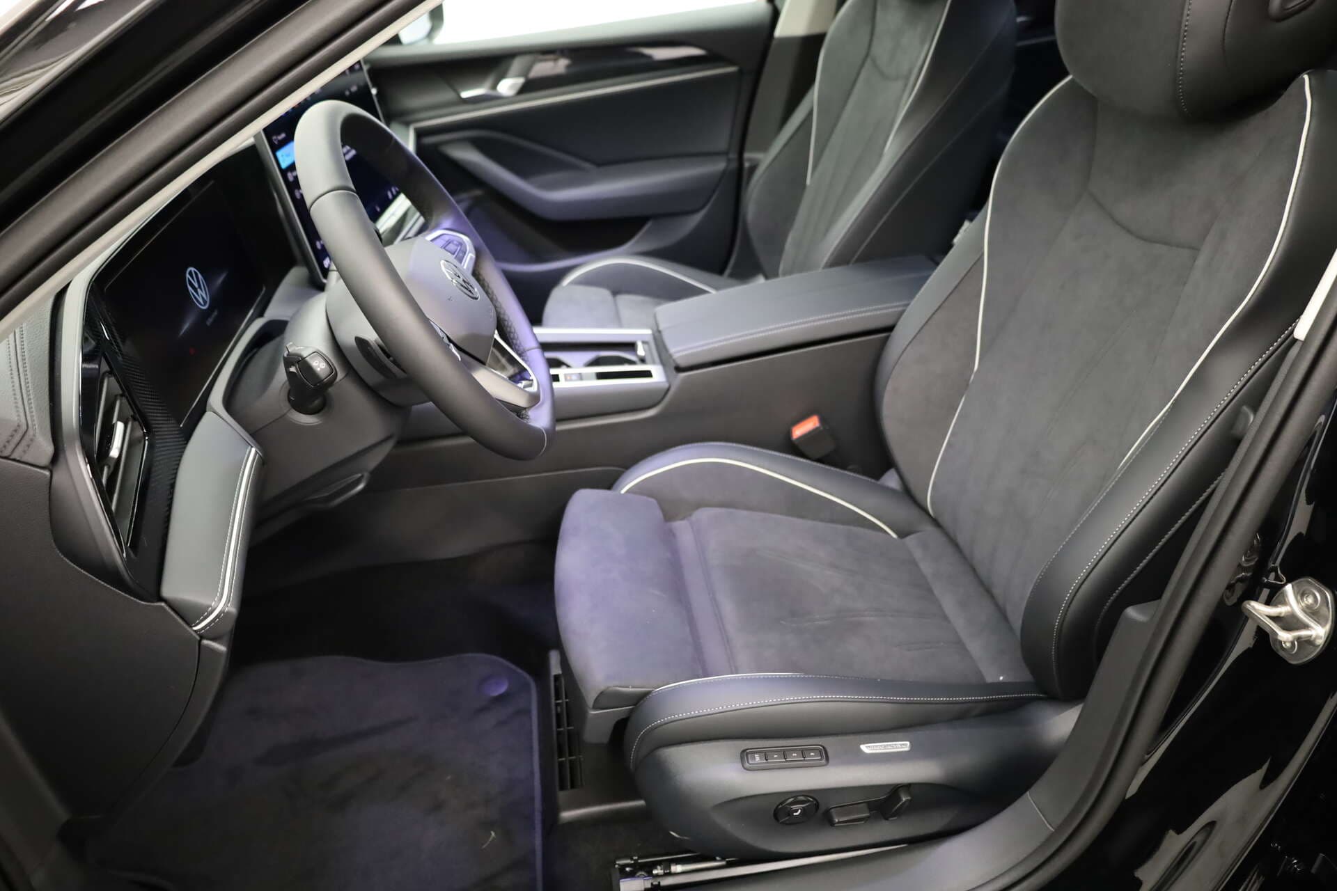 VOLKSWAGEN Passat, photo 4 sur 16