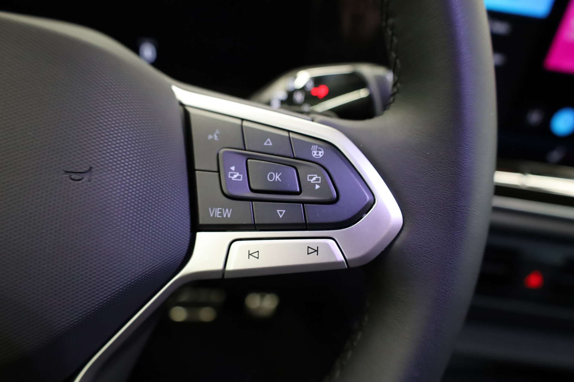 VOLKSWAGEN Tiguan, photo 9 sur 17