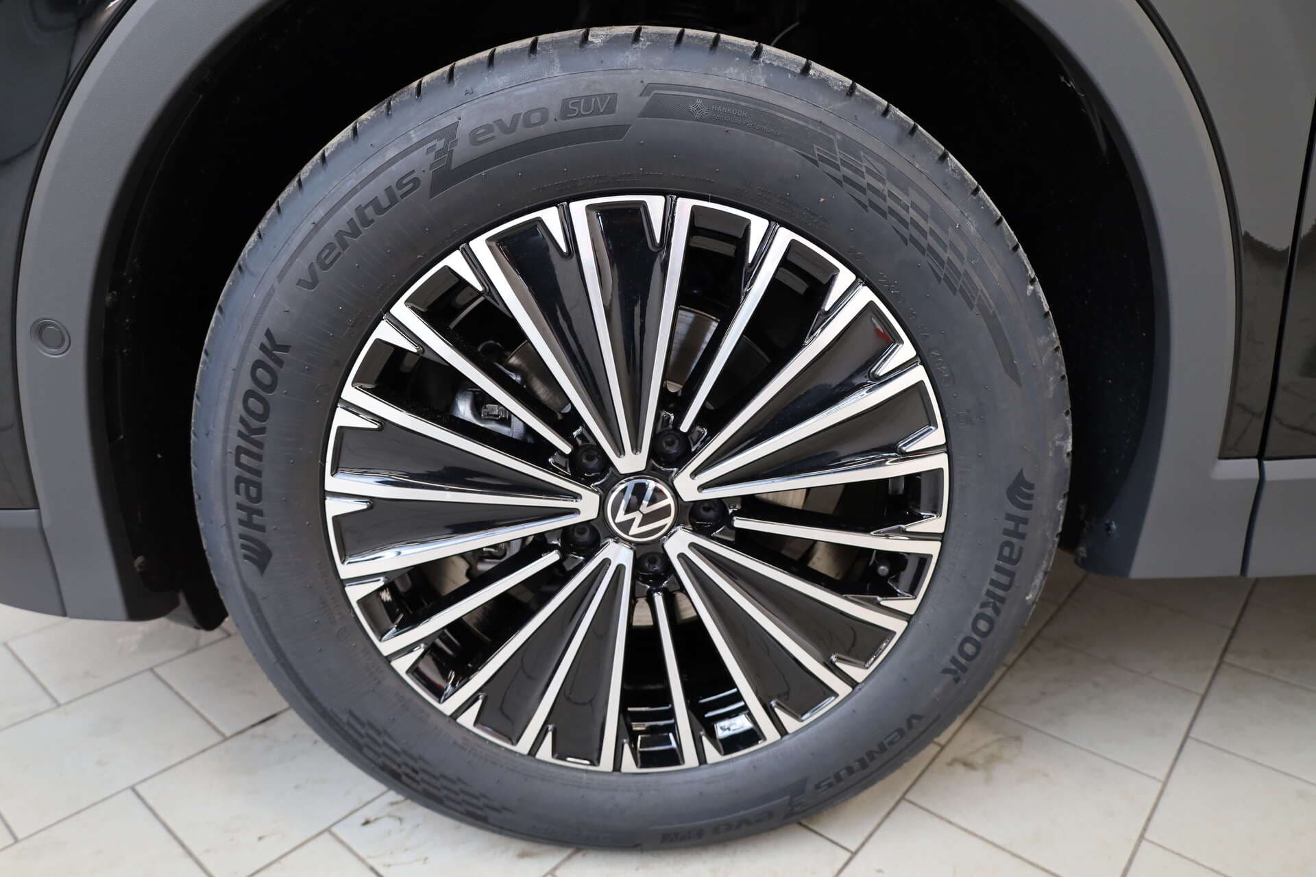 VOLKSWAGEN Tiguan, photo 17 sur 17