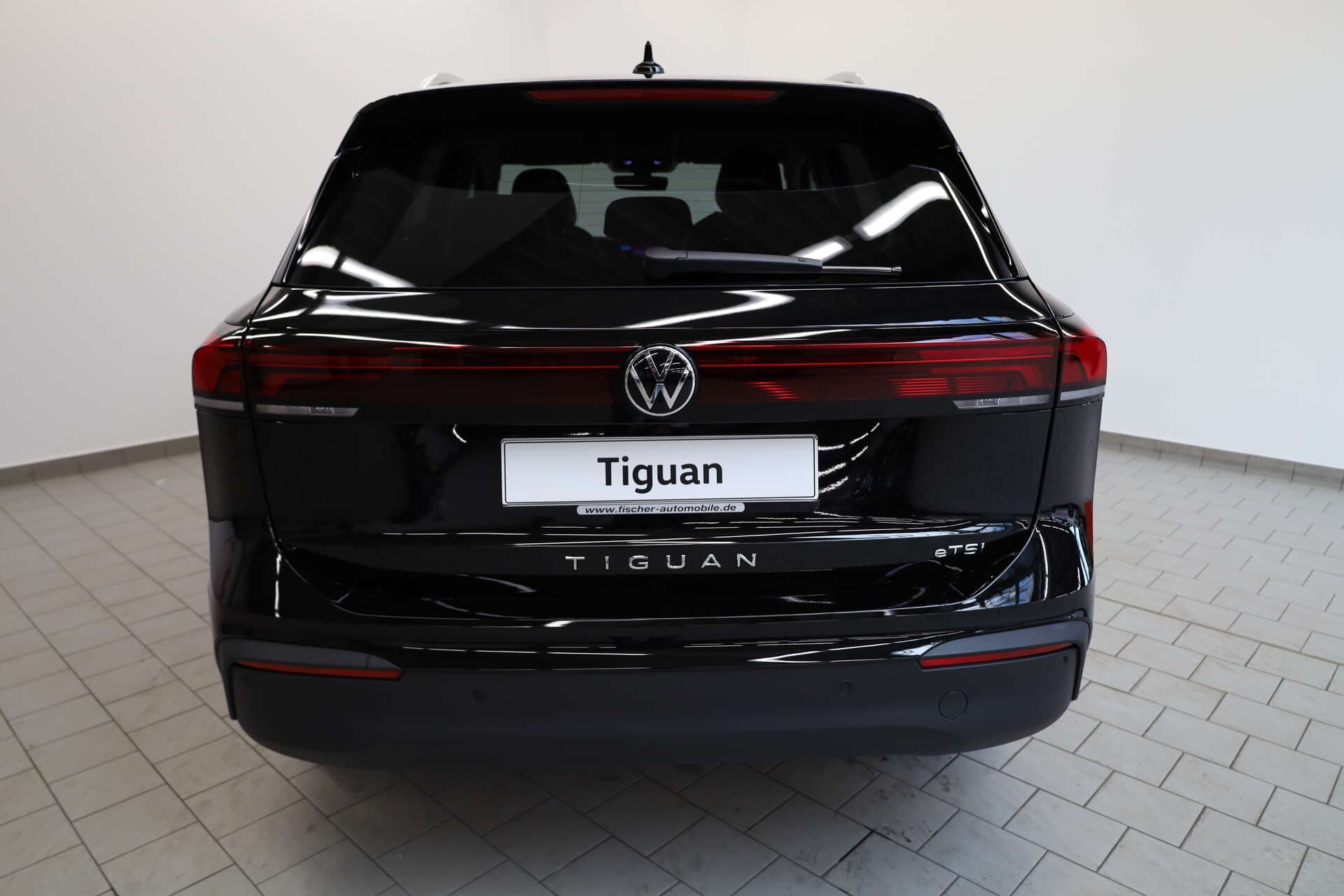 VOLKSWAGEN Tiguan, photo 3 sur 17