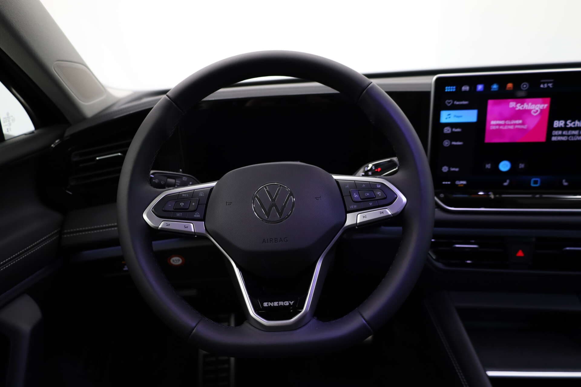 VOLKSWAGEN Tiguan, photo 6 sur 17