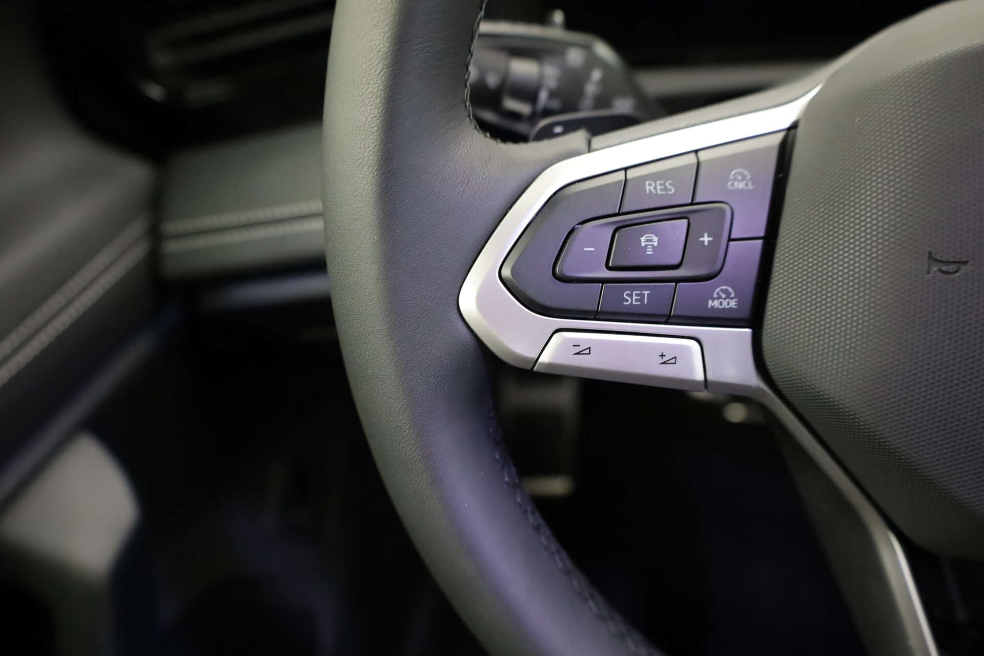 VOLKSWAGEN Tiguan, photo 8 sur 17